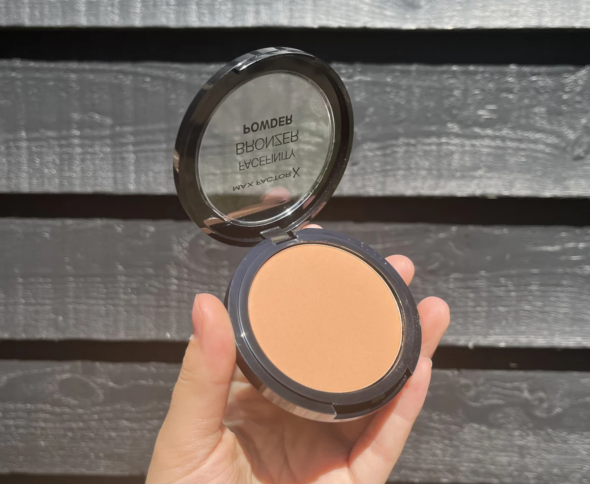 Facefinity Bronzer - review image