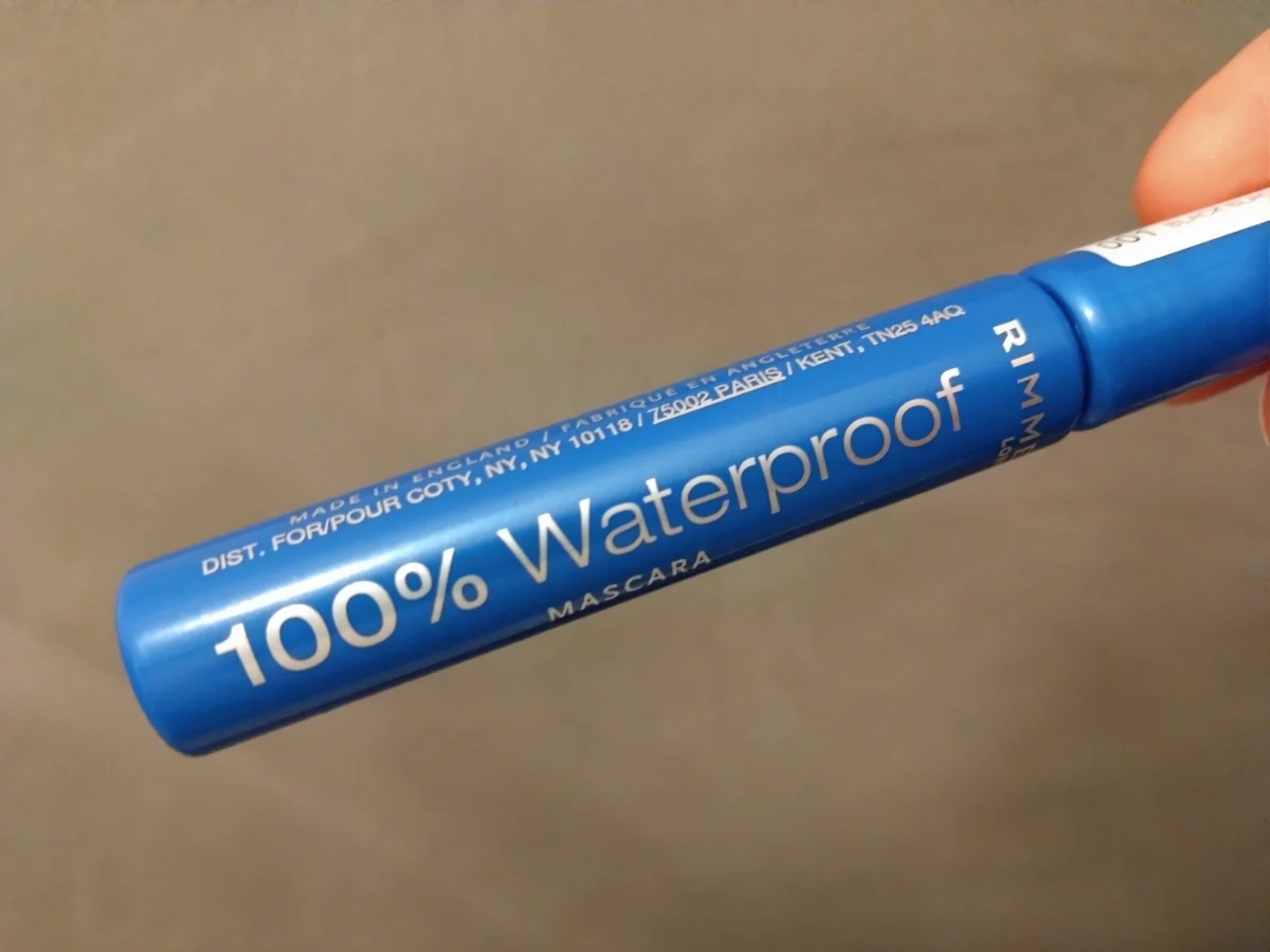 100% Waterproof Mascara - review image