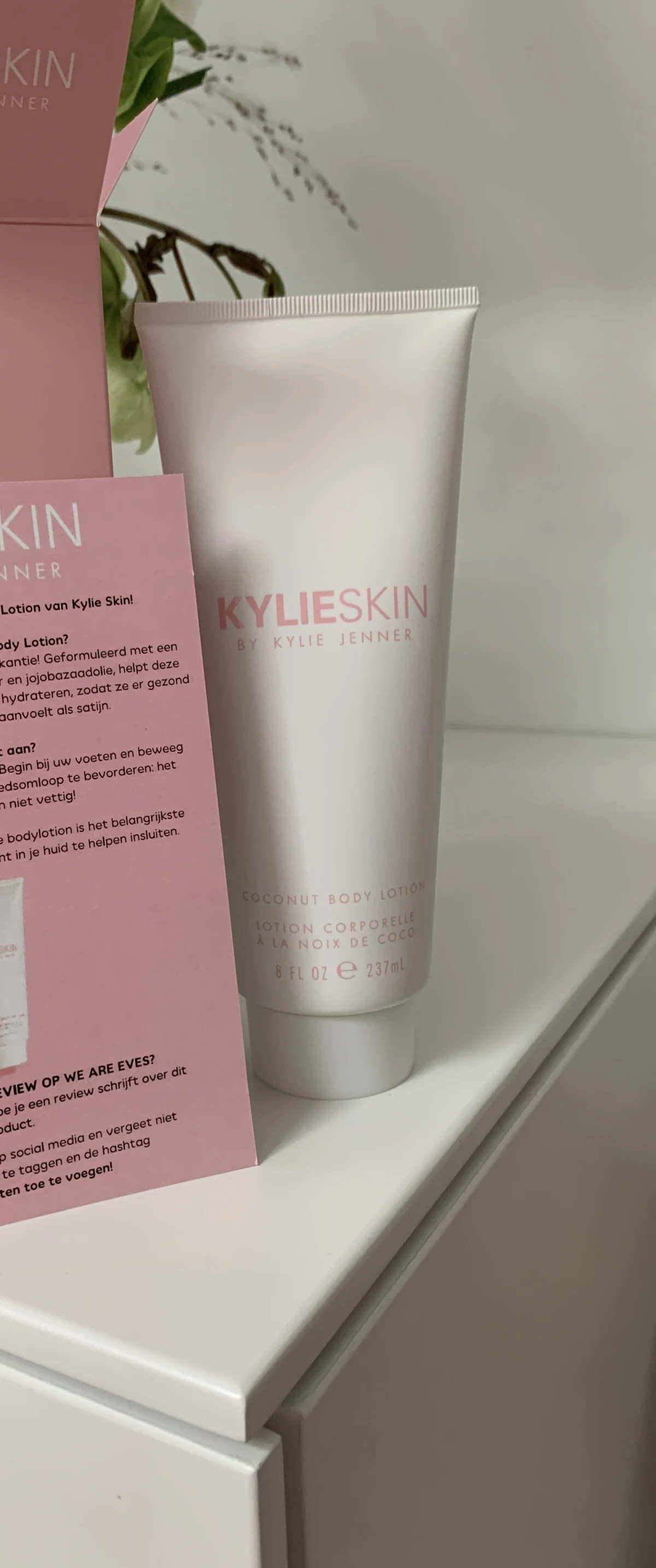 KYLIE SKIN Coconut - review image