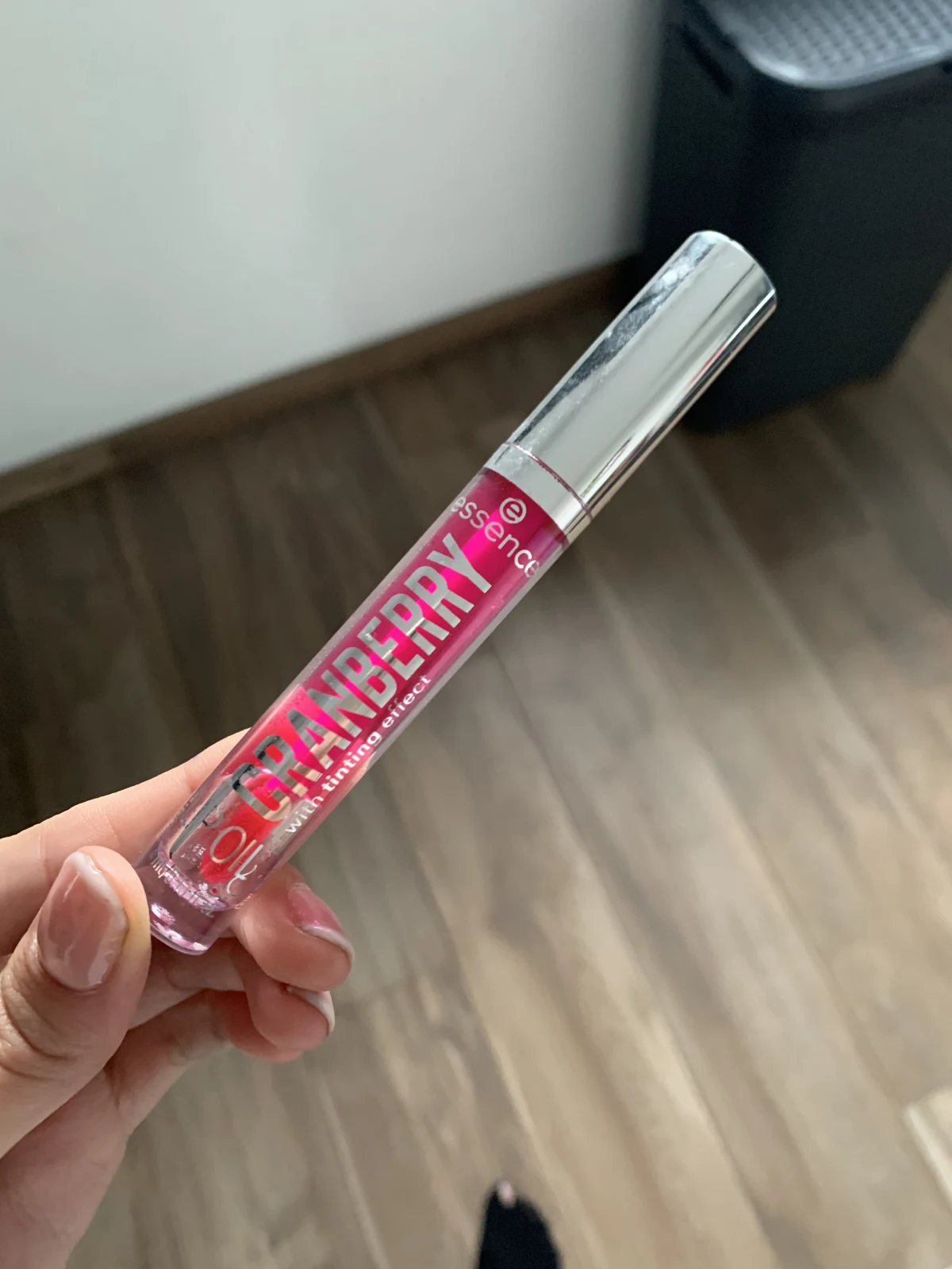 01 Cranberry Lip Oil - review image