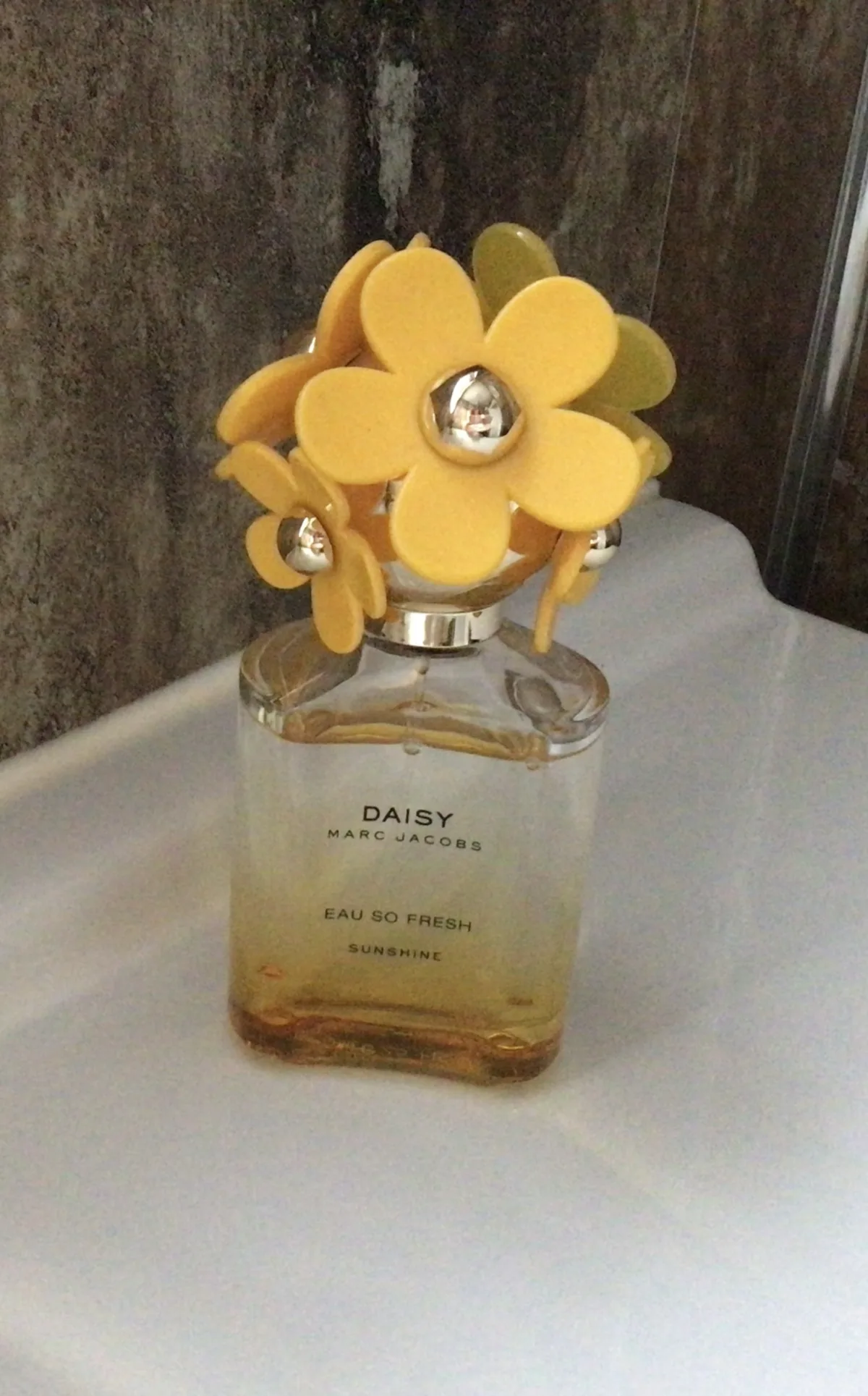 Marc Jacobs Daisy Marc Jacobs Daisy Sunshine Eau de Toilette  - 50 ML - review image