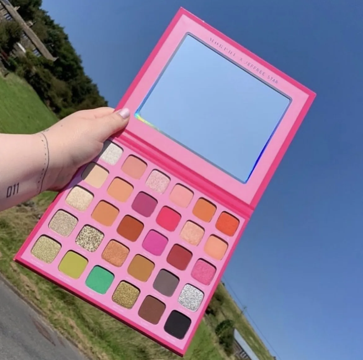 The Jeffree Star Artistry Palette - review image