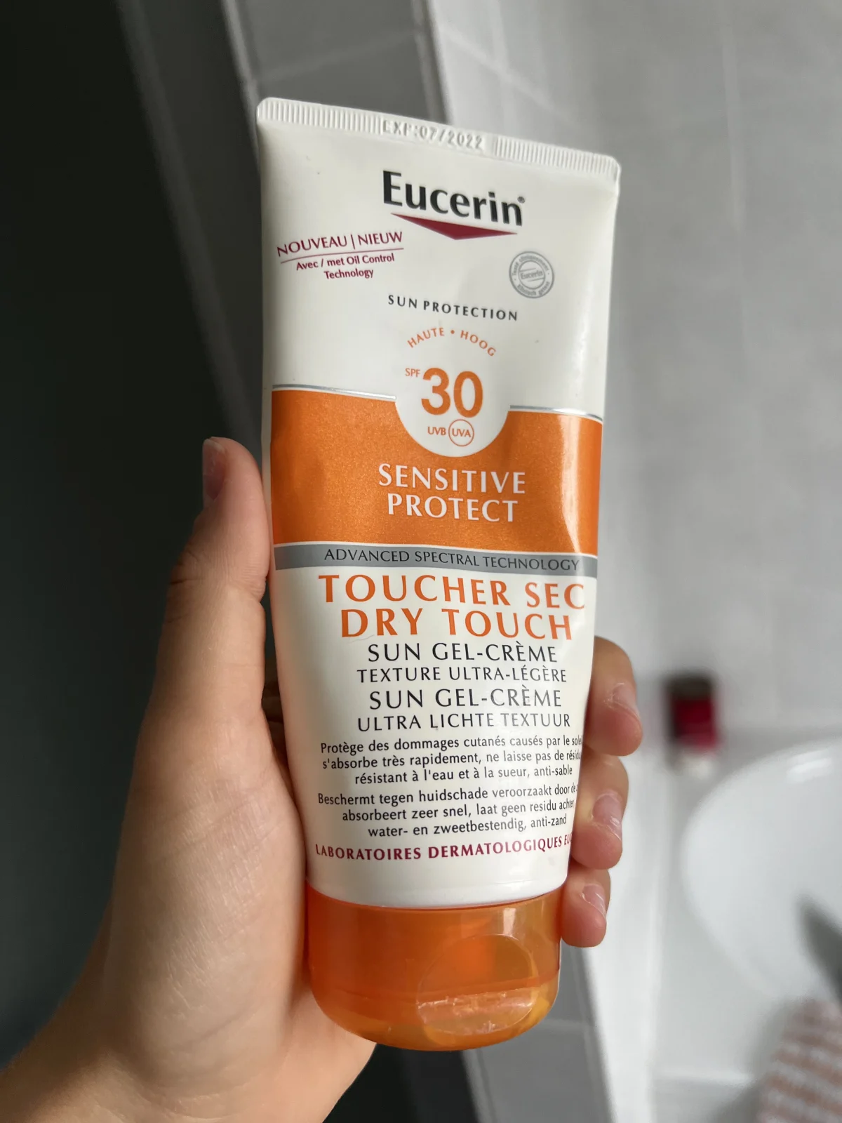 Sun Sensitive Protect SPF30 Dry Touch Gel-Crème Ultra Lichte Textuur - review image