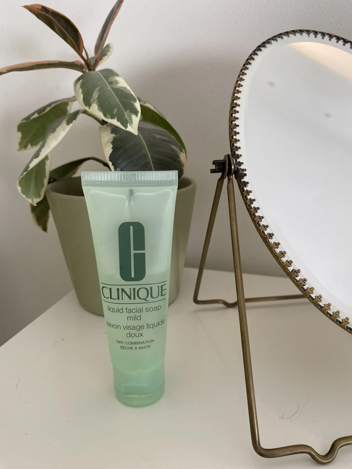 Clinique Liquid Facial Soap - Extra Mild - review image