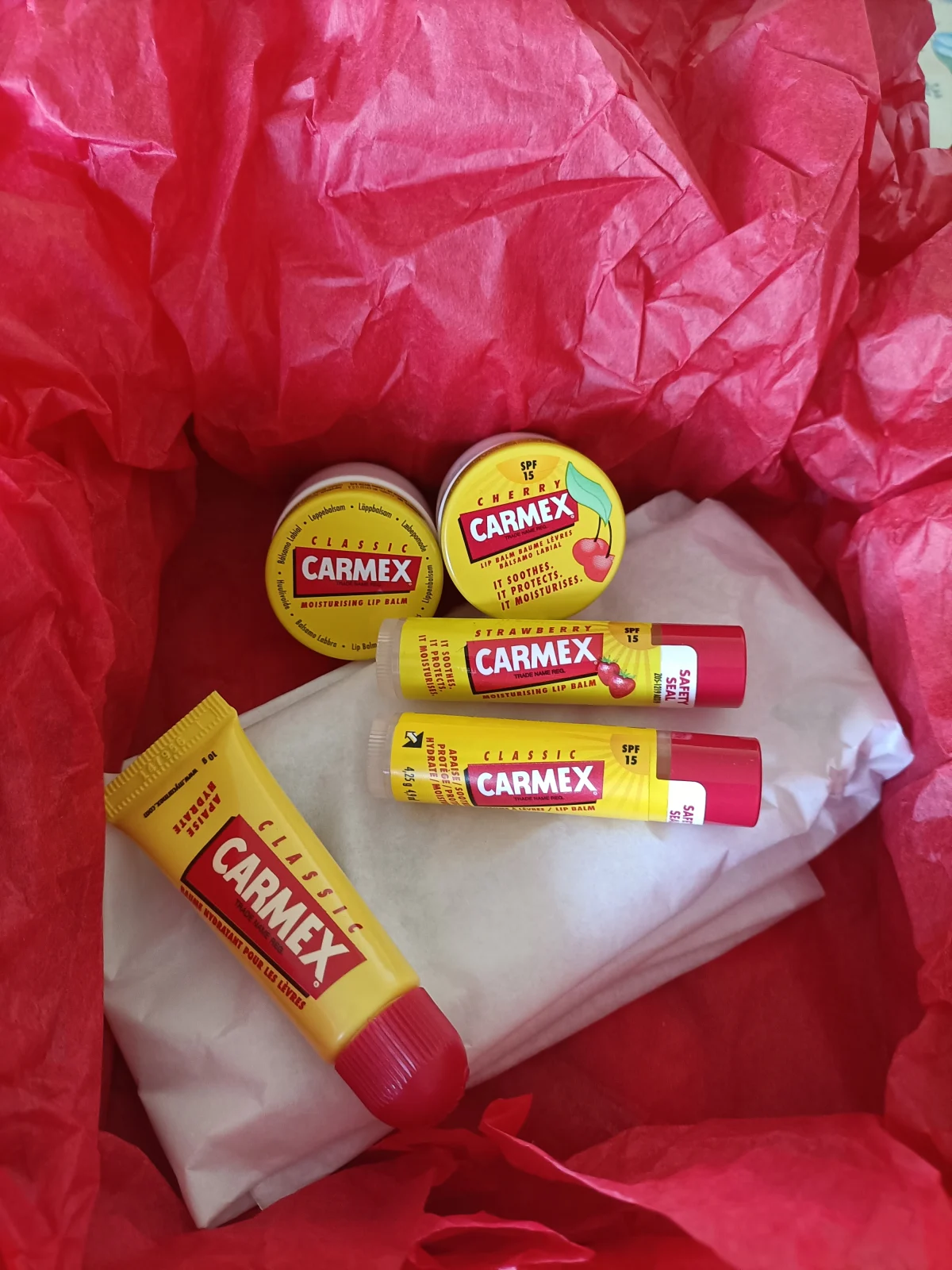 Carmex Moisturizing Lip Balm Classic Jar - review image