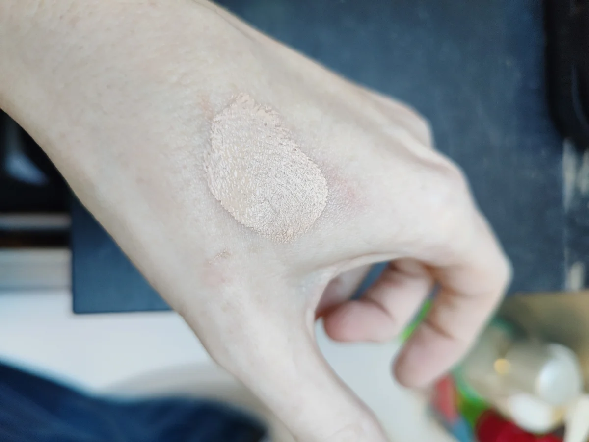 DIOR Forever Matte Foundation 00 00 - review image