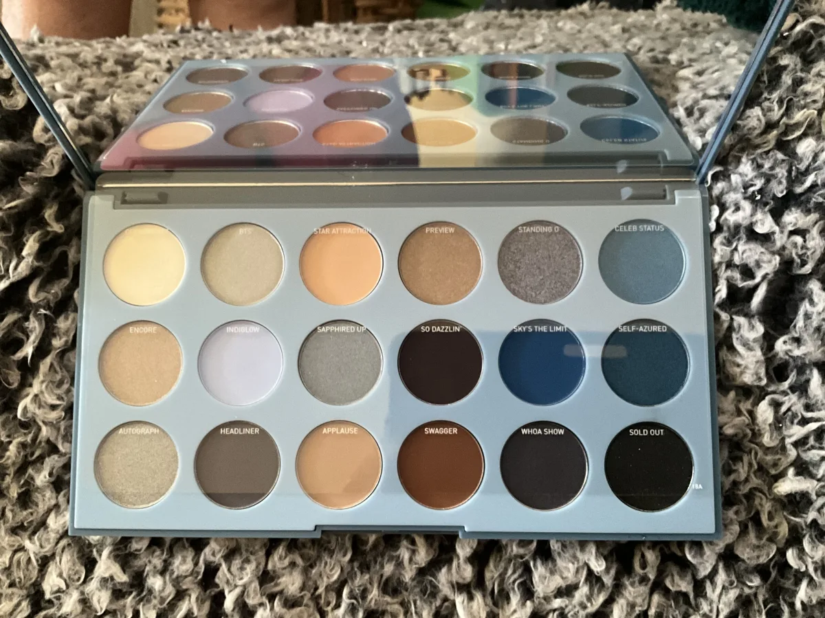 Morphe 18A Blue Ya Away Oogschaduw Palette - review image