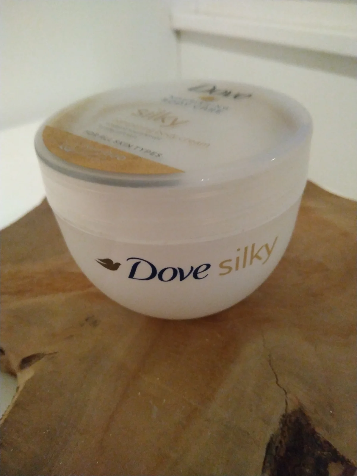 Dove Silk Body Cream - 1 x 300ml - review image