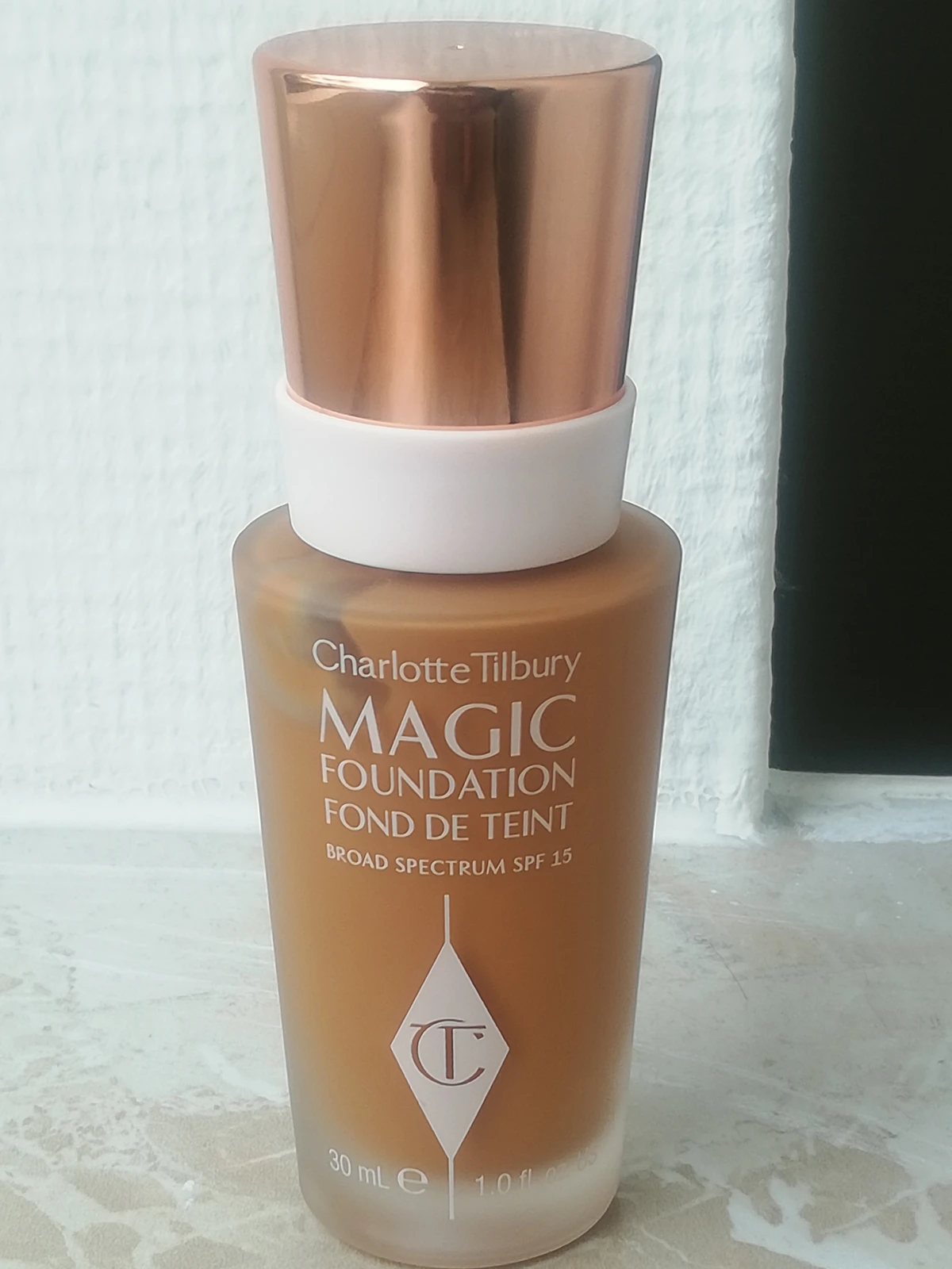 Charlotte Tilbury Magic Foundation - review image