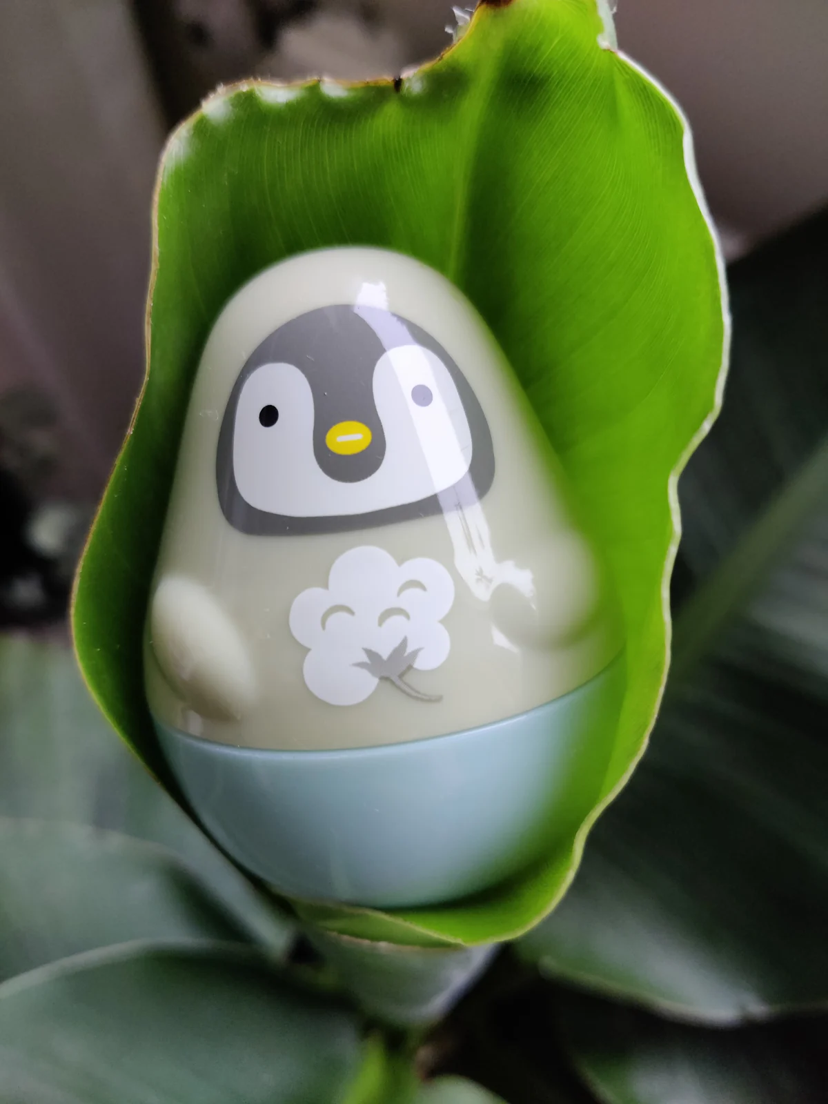 Etude House Missing U Hand Cream #Fairy Penguin Story - review image