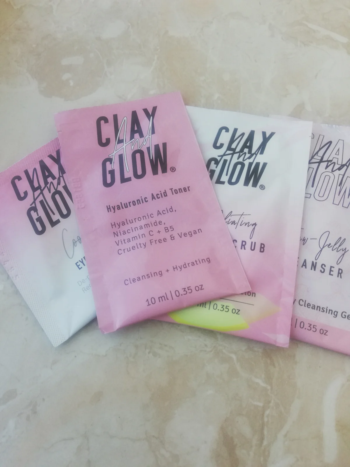 Straw-Jelly Cleanser - review image