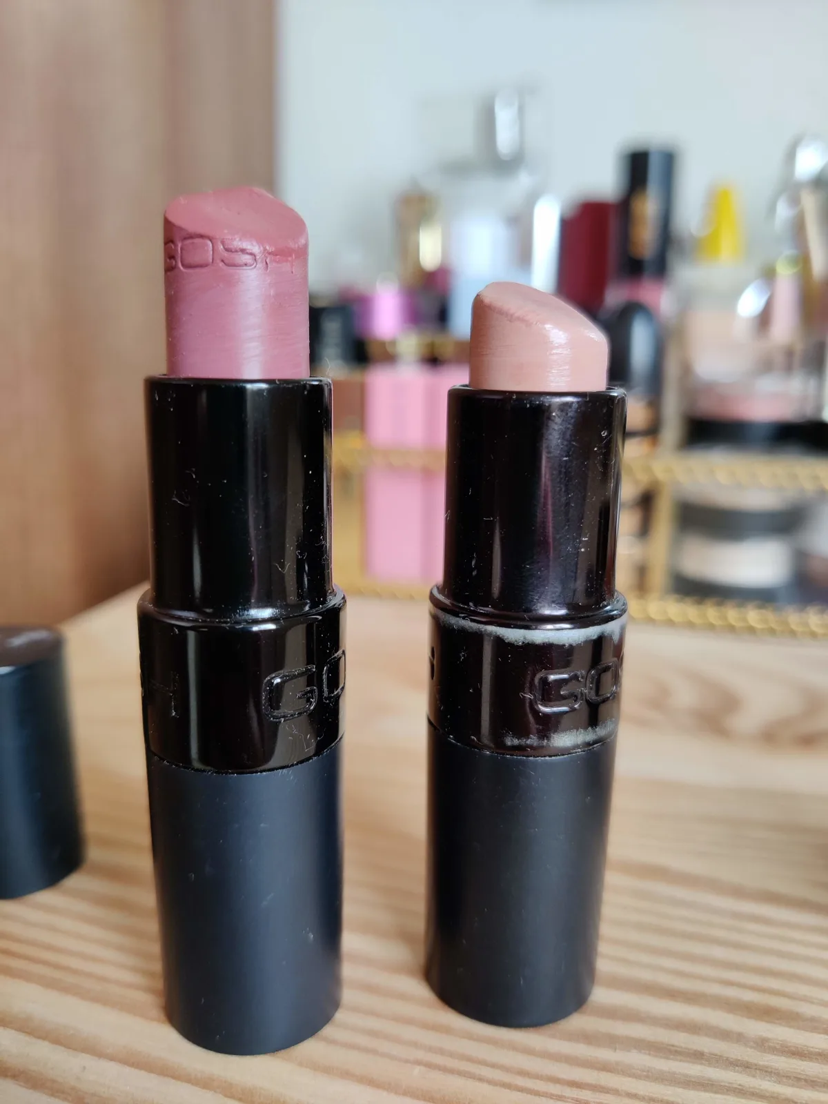 Velvet Touch Nourishing Lipstick - review image