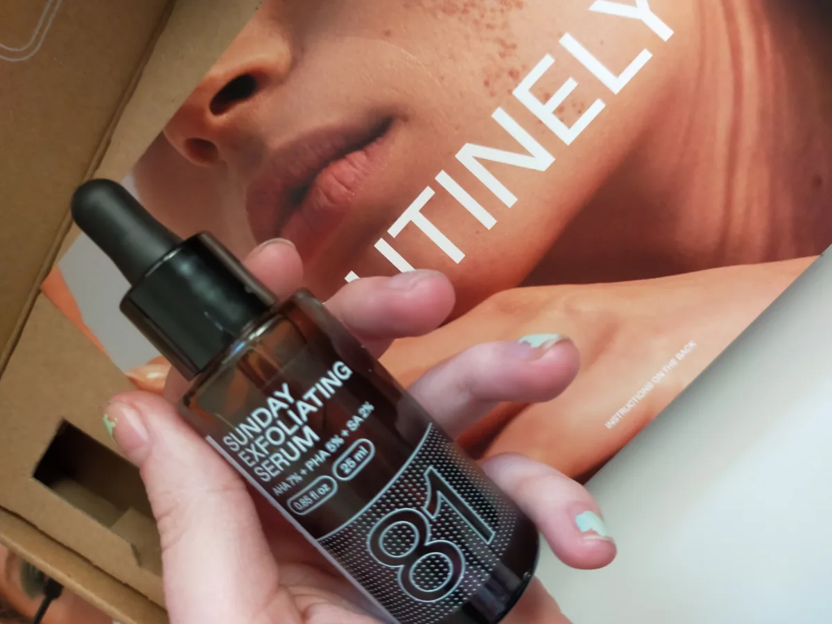 Sunday exfoliating serum - review image