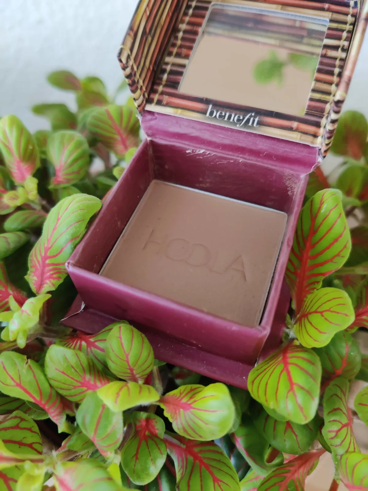 Benefit Hoola - review image