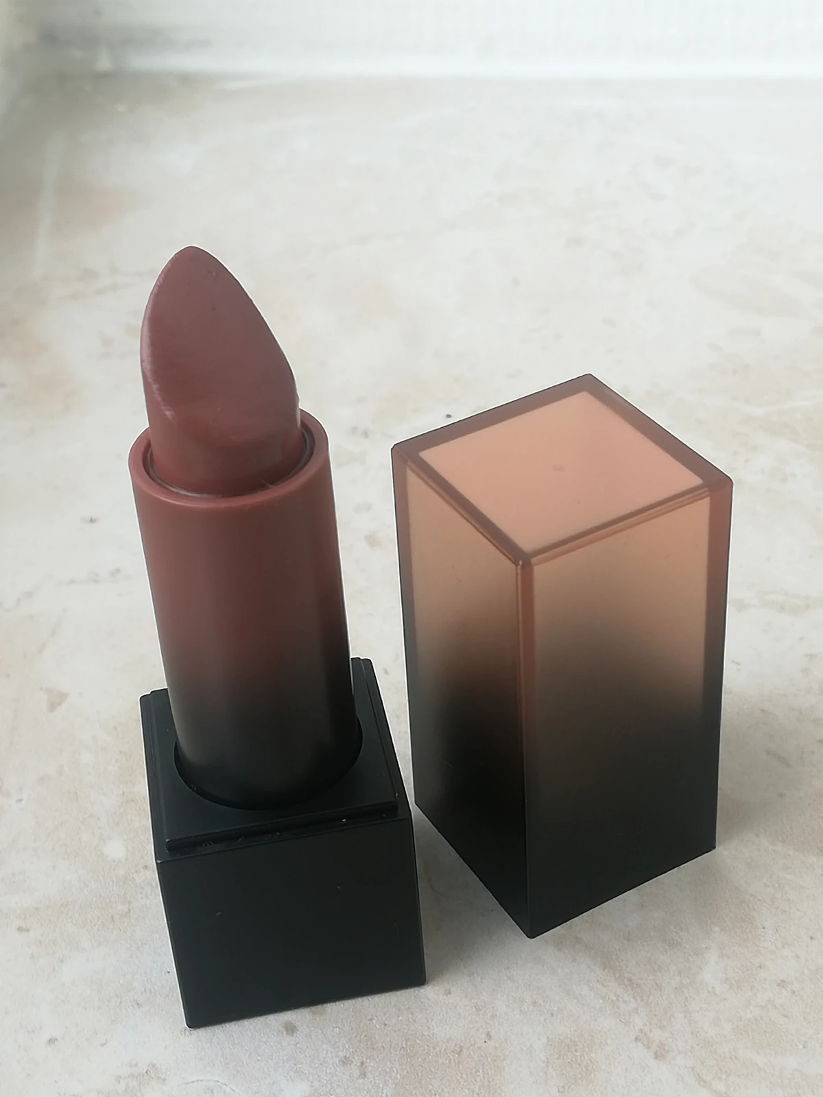 Huda Beauty Lipstick Huda Beauty - Power Bullet Cream Glow Lipstick - review image