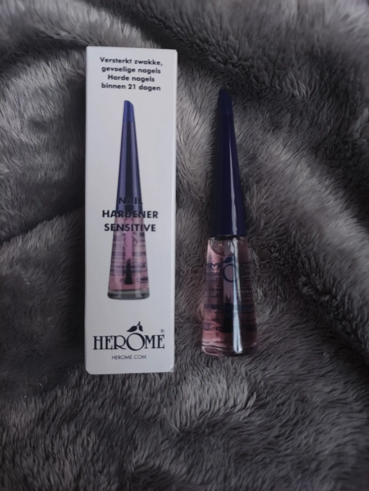 Herome Cosmetics Handverzorging Nagelverharder en Base Coat - review image