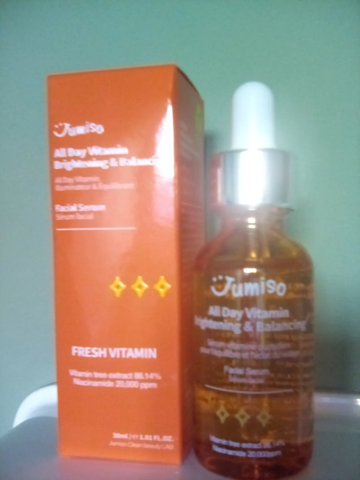 All Day Vitamin Brightening & Balancing Facial Serum - review image