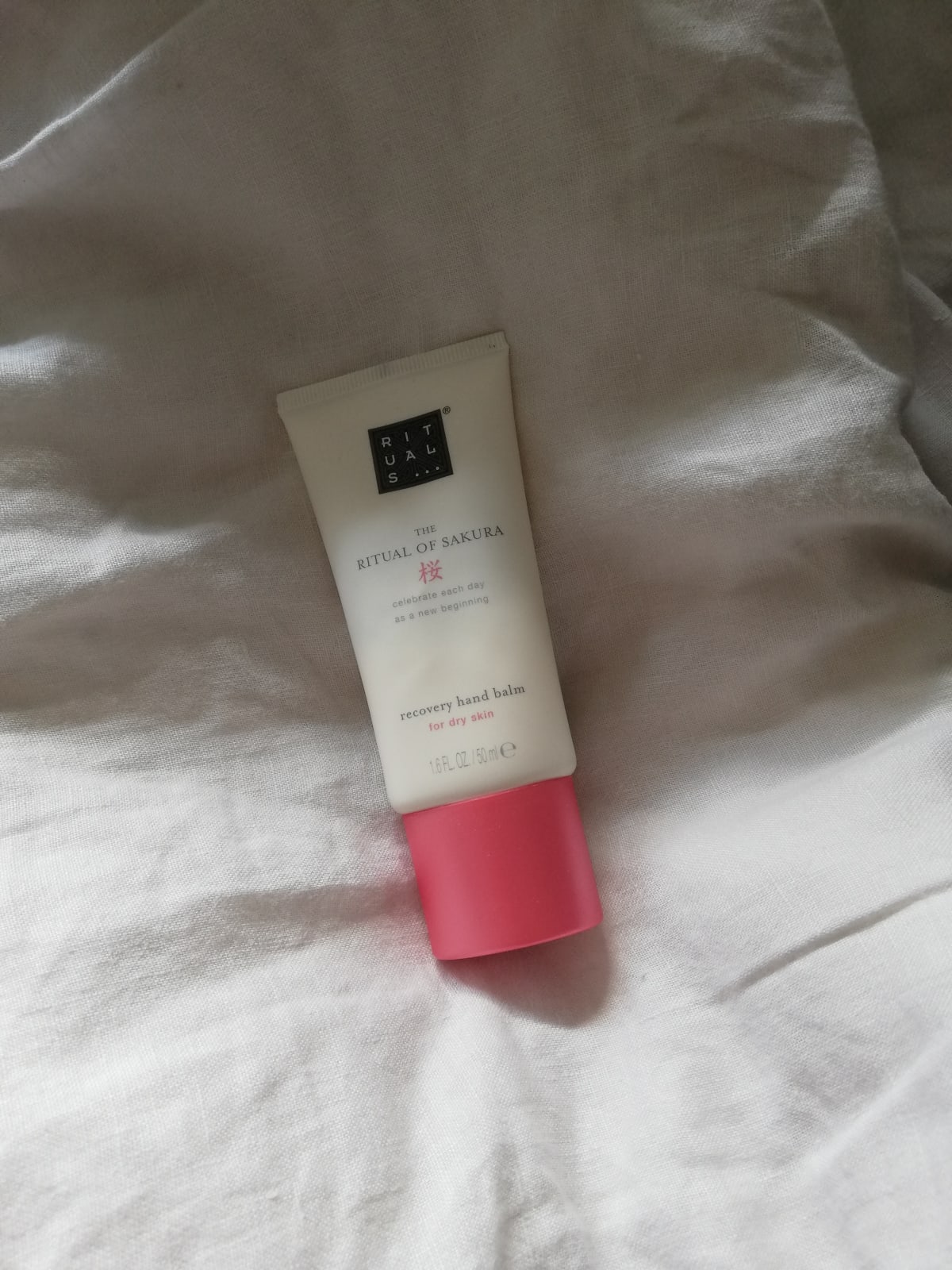 The Ritual of Sakura Hand Balm - handbalsem - review image