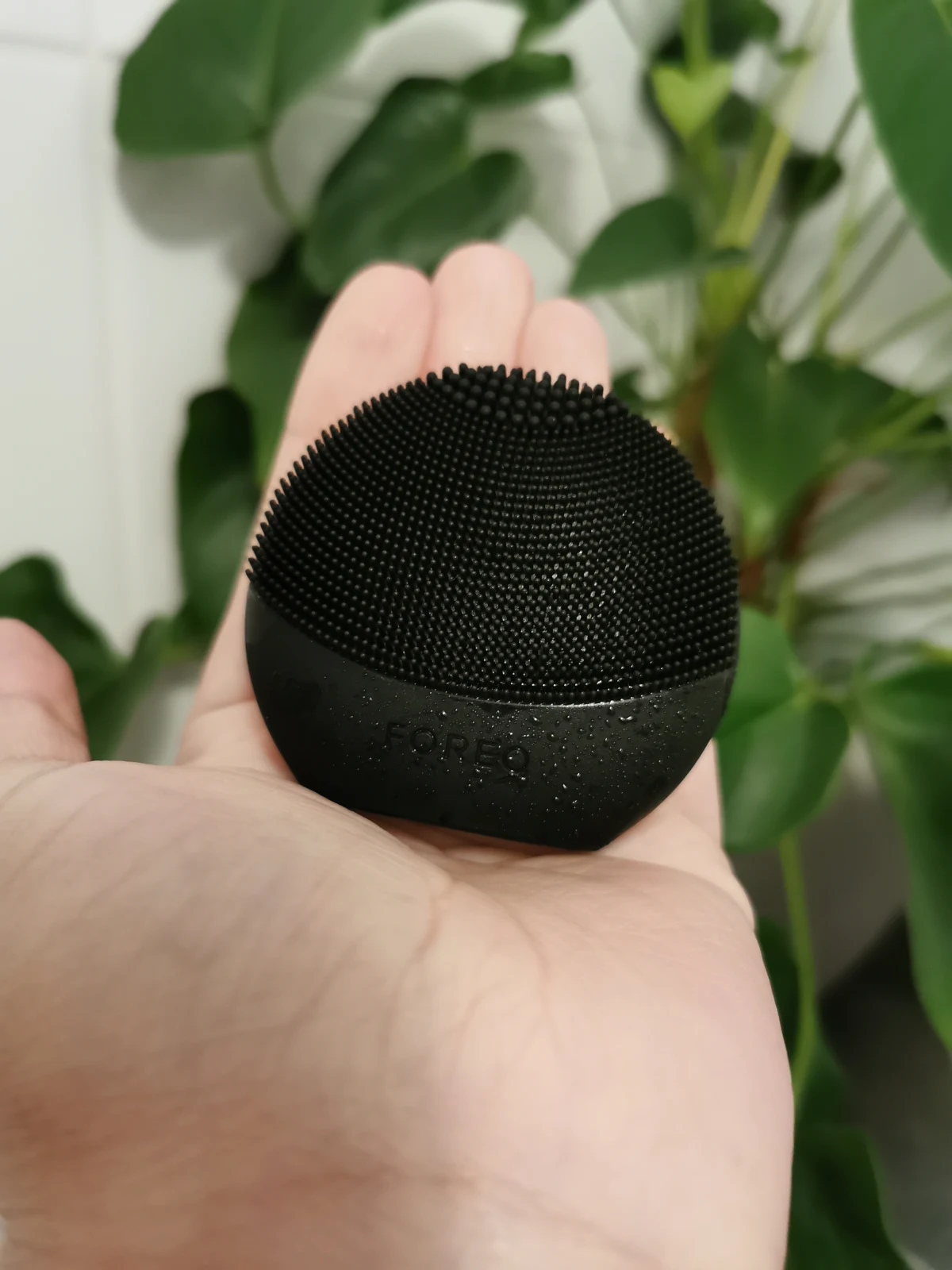 FOREO LUNA Play Midnight - review image