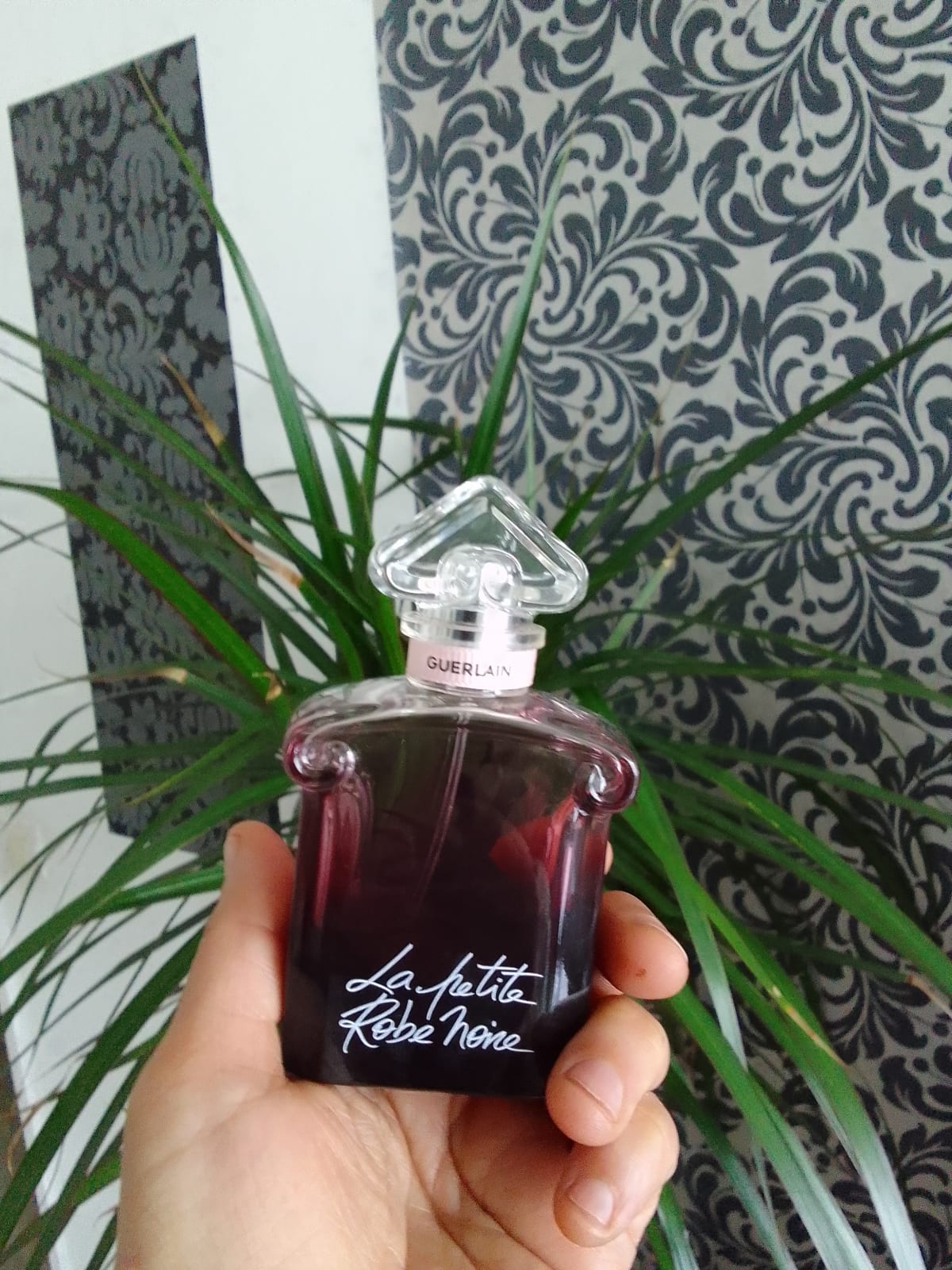 Guerlain La Petite Robe Noire Edp Spray - review image