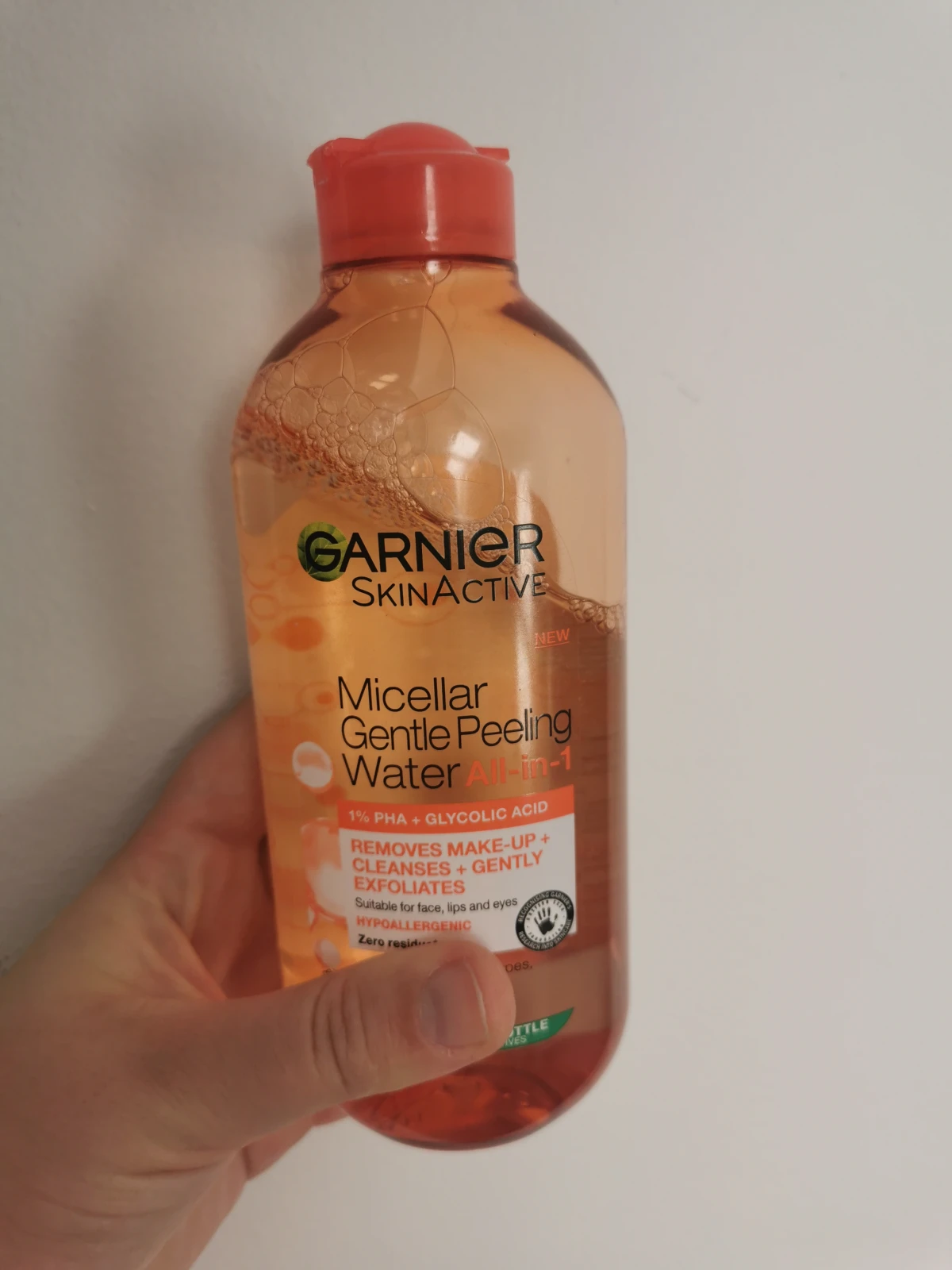 Garnier SkinActive Micellair Reinigingswater met Milde Peeling Alles-in-1 400 ml - review image