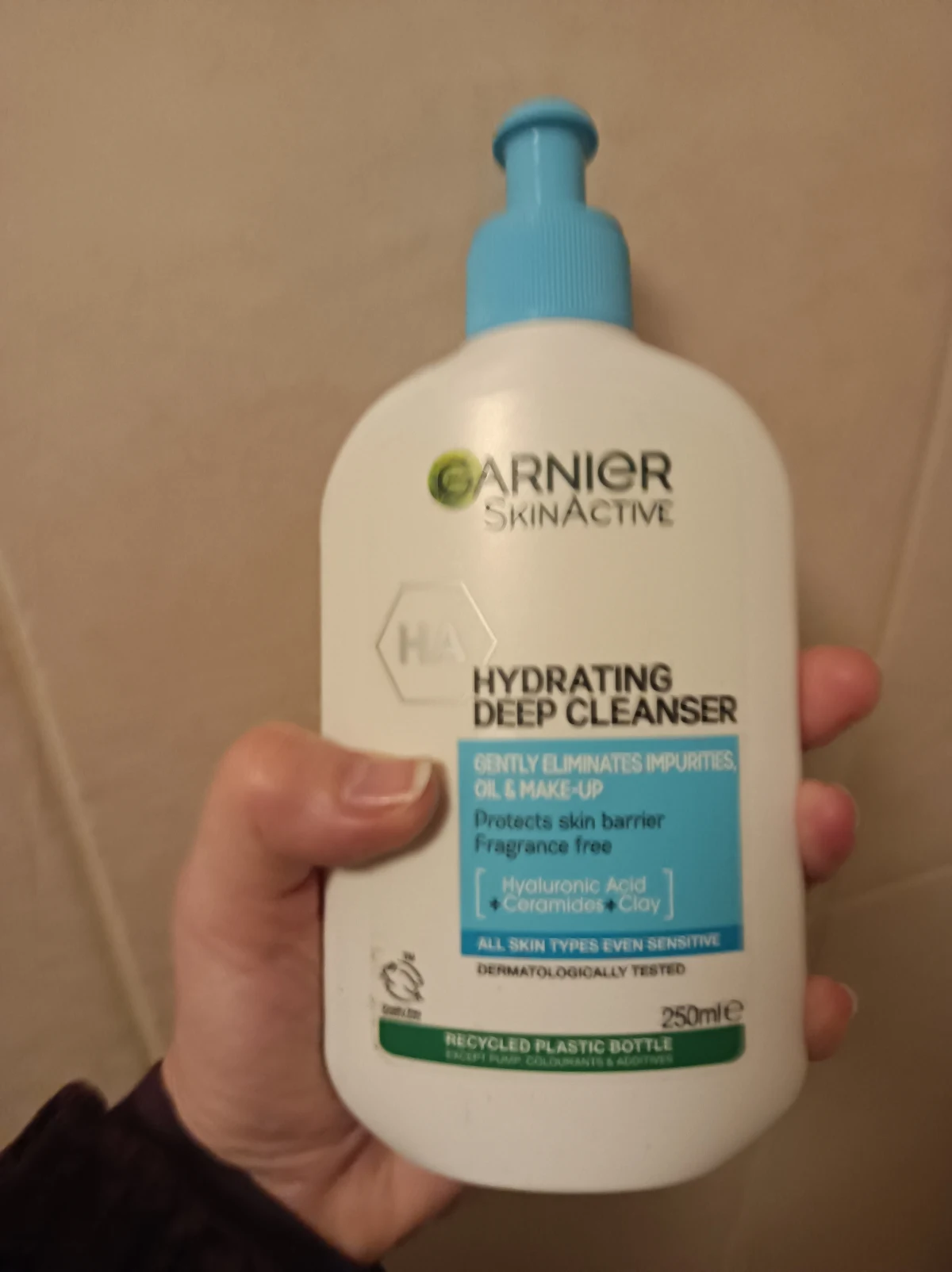 Garnier Skin Active Reinigingsschuim Skin Clear Hydrating Deep Cleanser, 250 ml - before review image