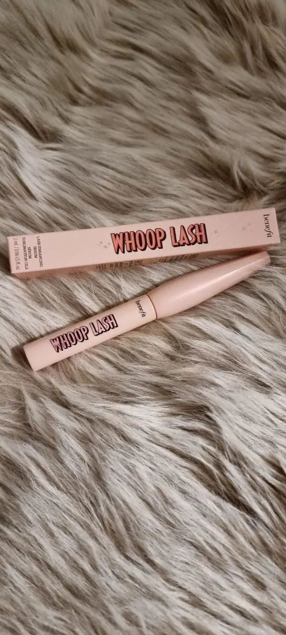 Benefit Whoop Lash - review image