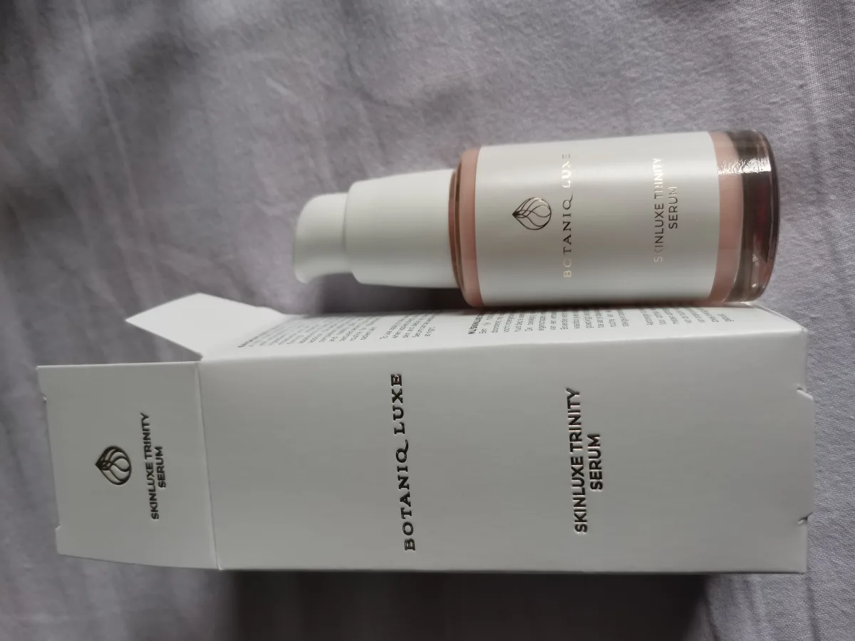 SkinLuxe Trinity Serum - review image