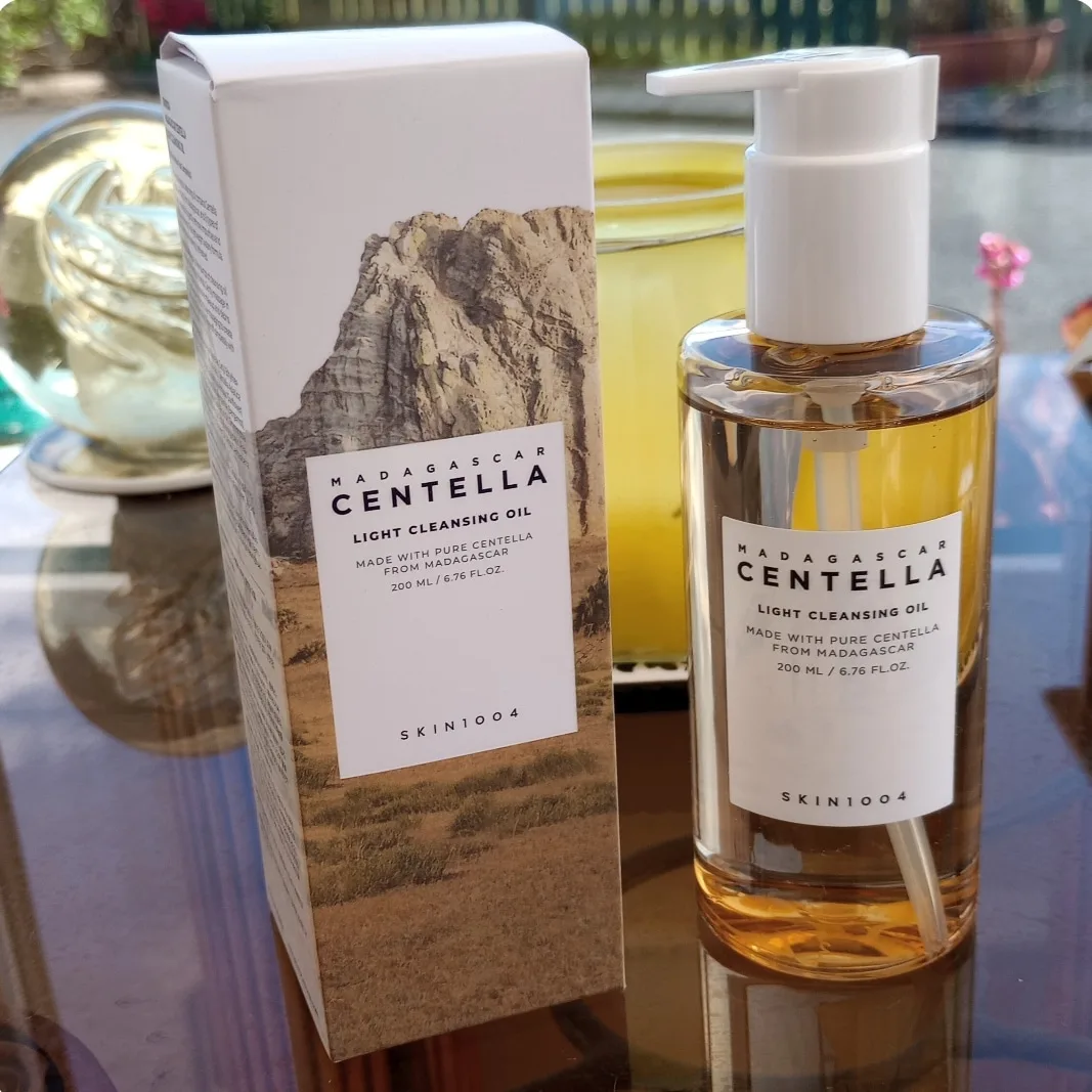 Madagascar Centella Light Cleansing Oil - review image