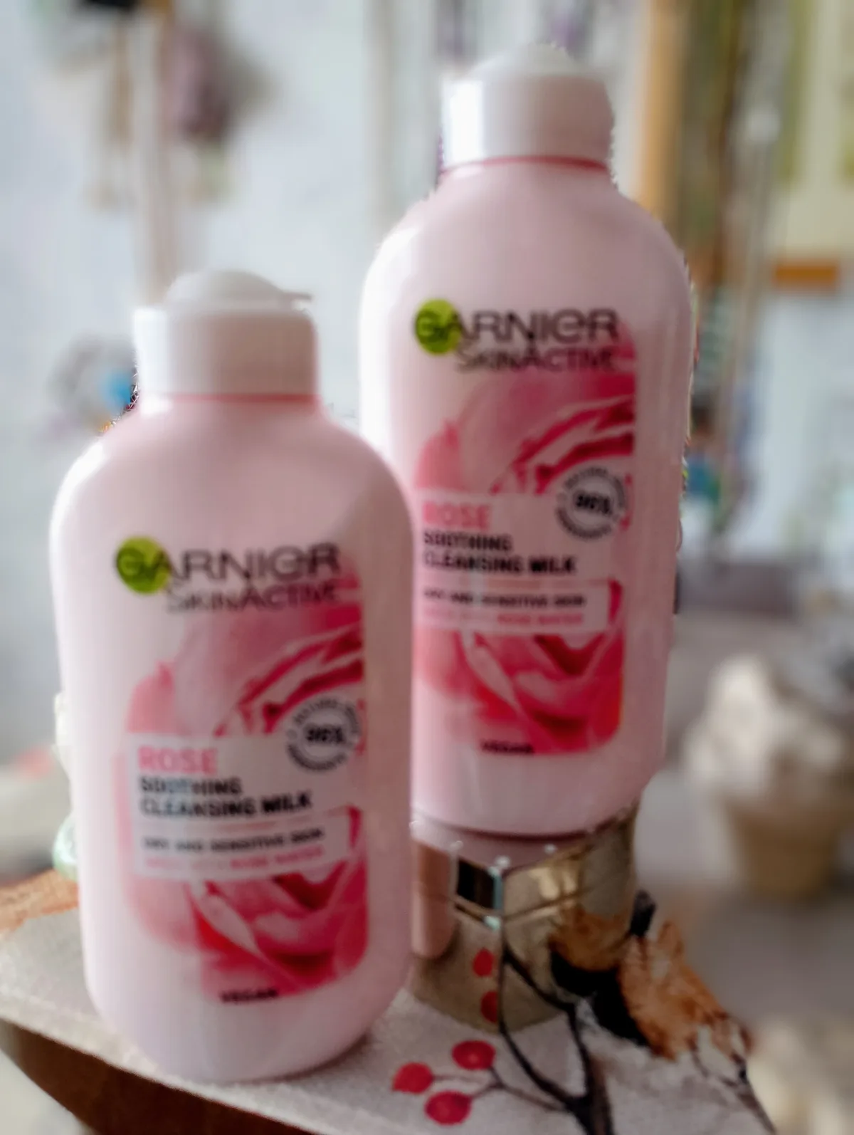 Garnier Skinactive Face Skin Naturals Essentials Droge Huid - 200ml - Reinigingsmelk - review image