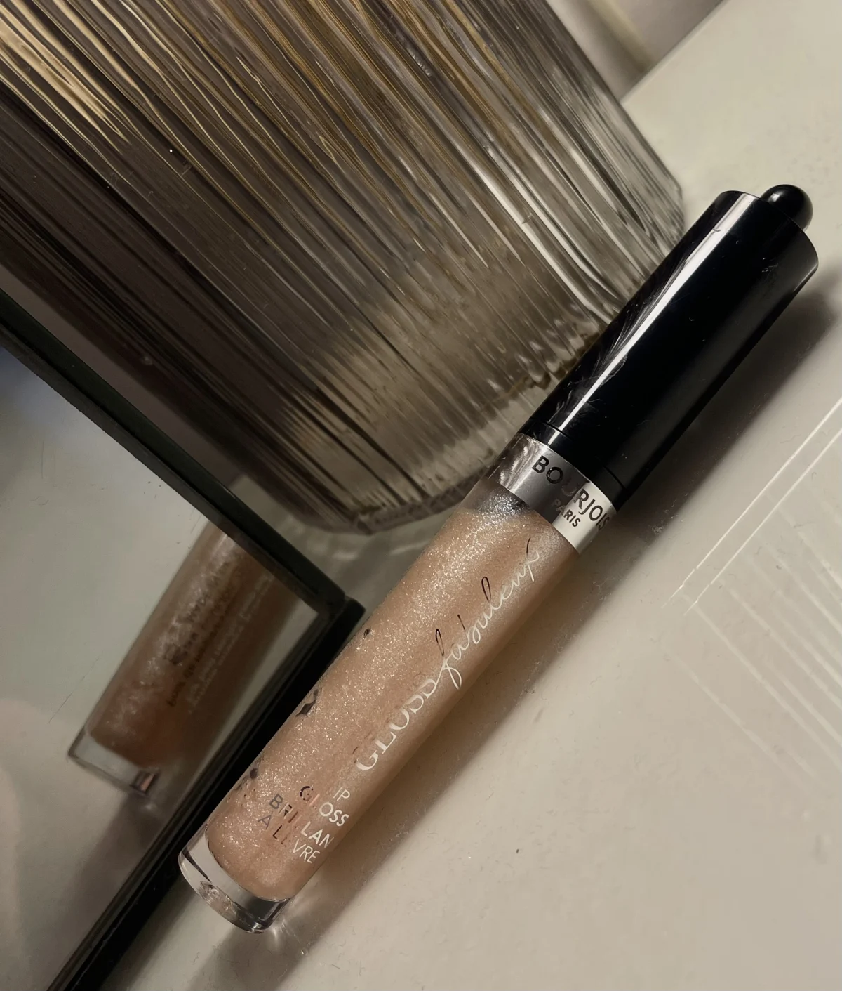 Bourjois Gloss Fabuleux Lipgloss - review image