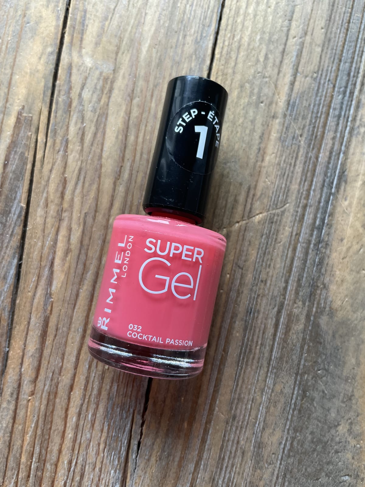 Rimmel London 60 Seconds SuperShine Nagellak - 151 Tan Lines & Good Times - review image