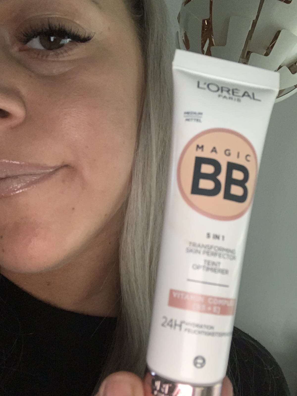 L'Oréal C'est Magic BB Cream - Very Light - review image