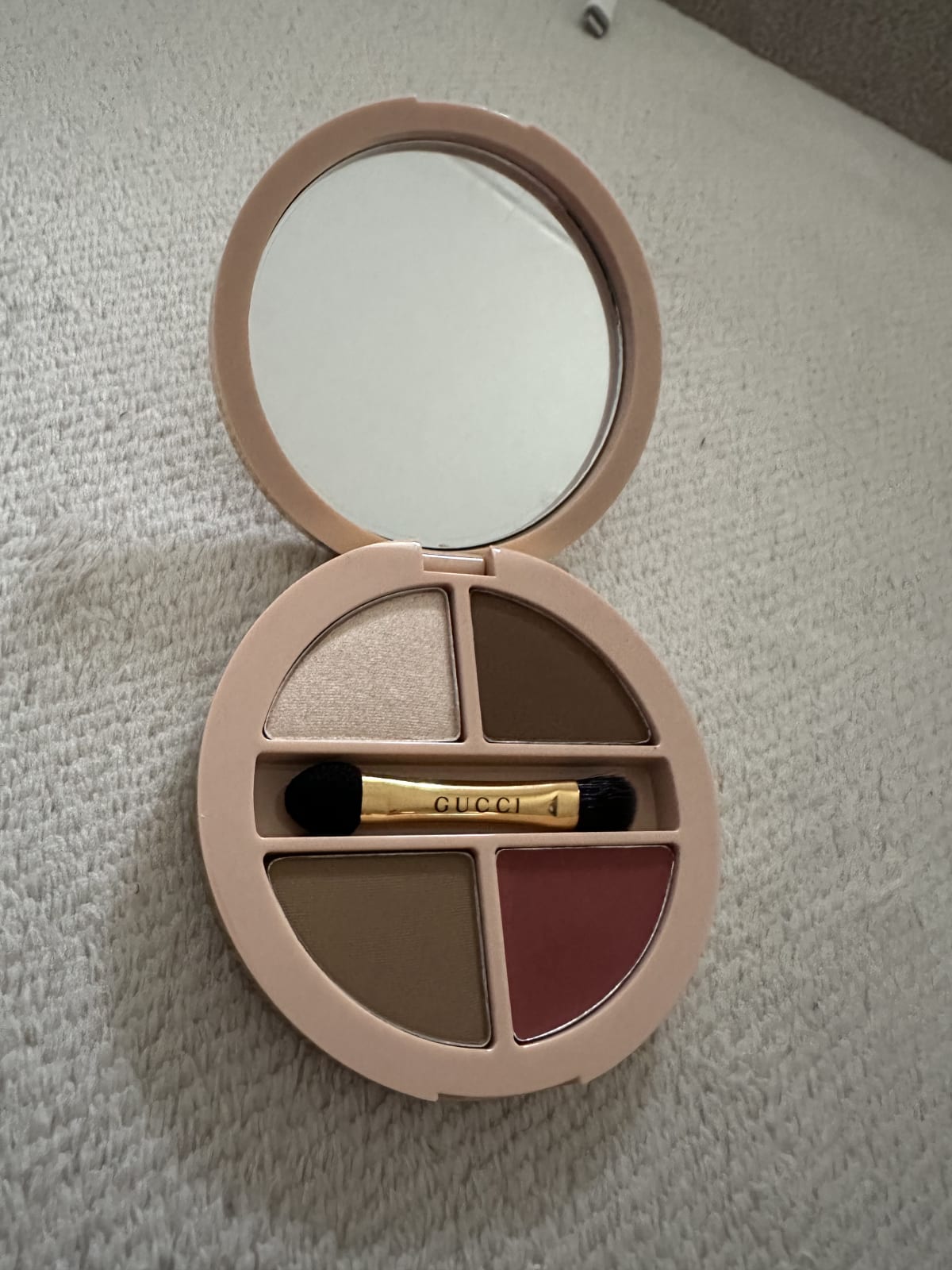 Gucci Beauty Palette de Beauté Quatuor Eye, Cheek and Lip Palette - review image