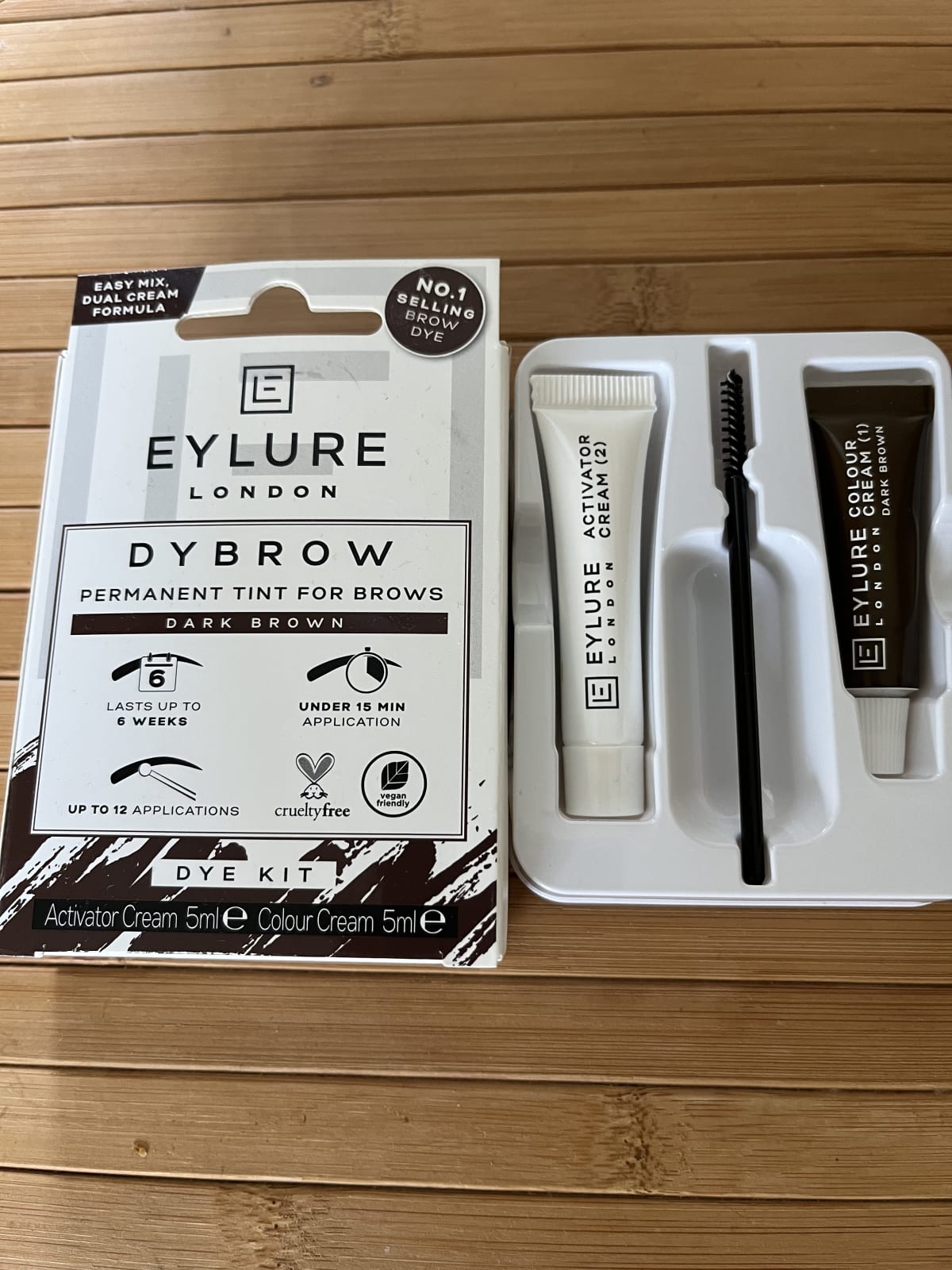 Eylure Donkerbruin - review image