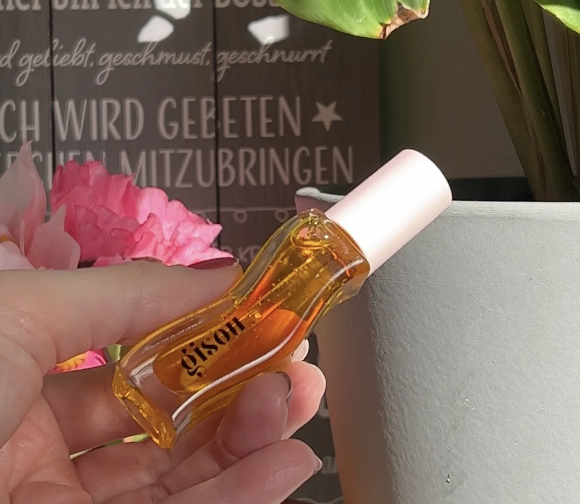 Honey Infused Lip Oil - review image