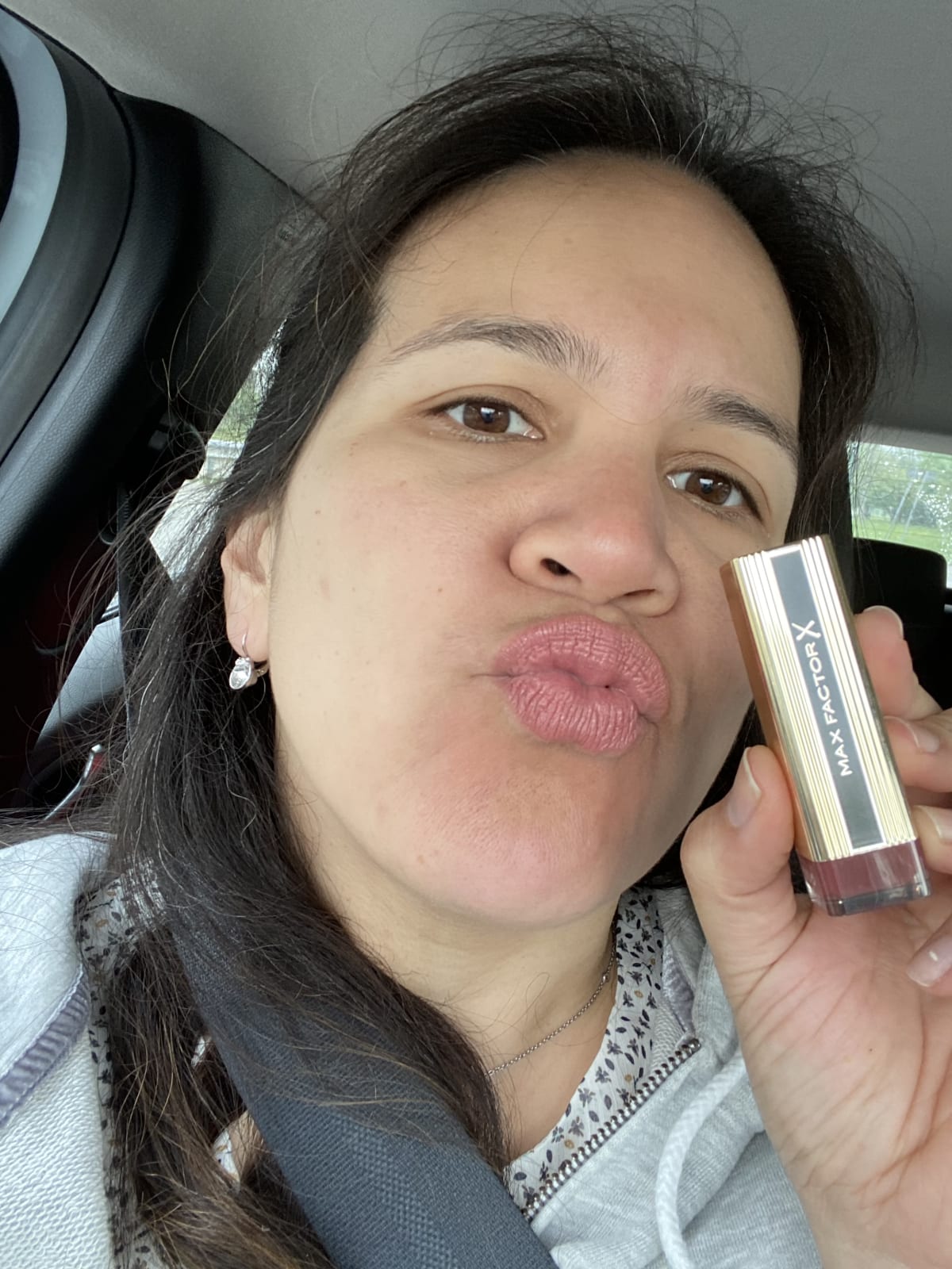 Colour Elixir Lipstick - review image