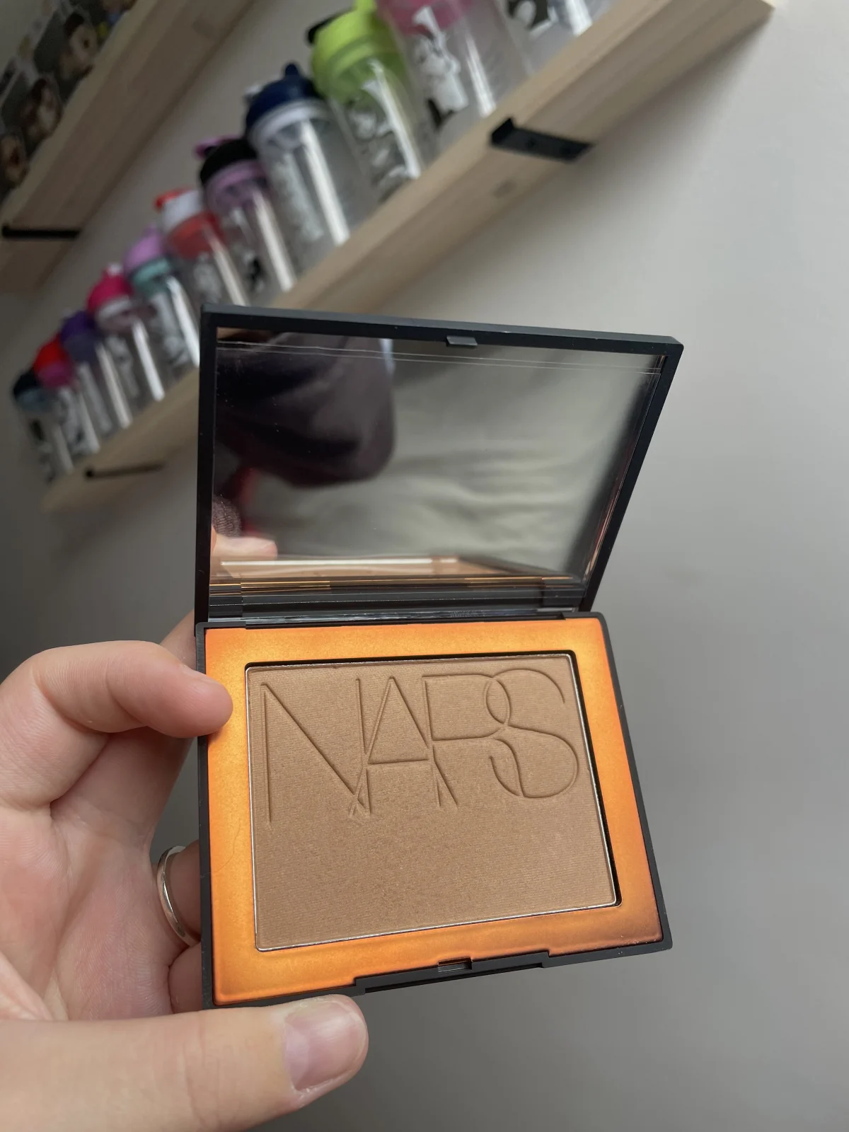 Bronzing powder - review image