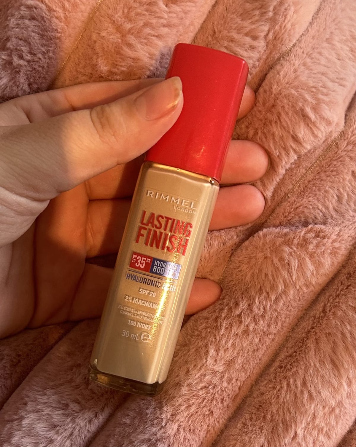 Rimmel London Lasting Finish 25 HR Foundation - 070 Sesame - review image