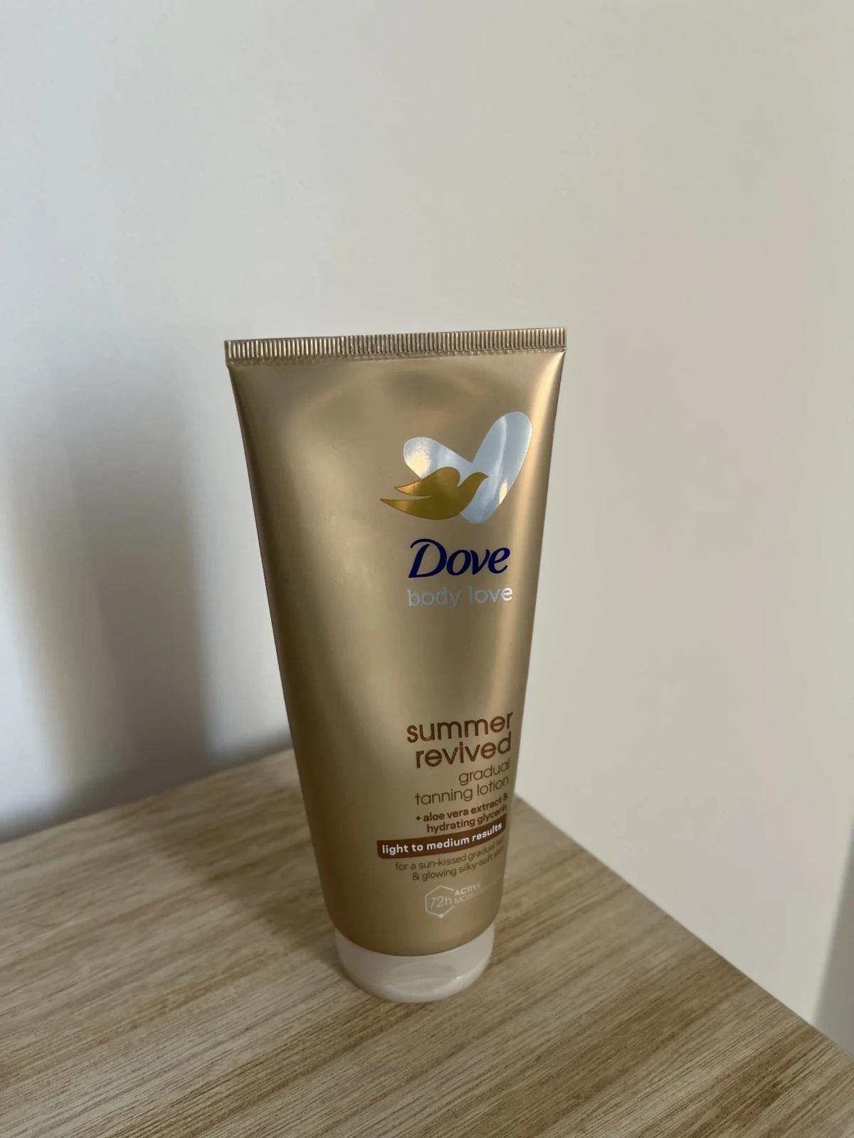 Dove Derma Spa Summer Revived - Fair To Medium Skin - review image