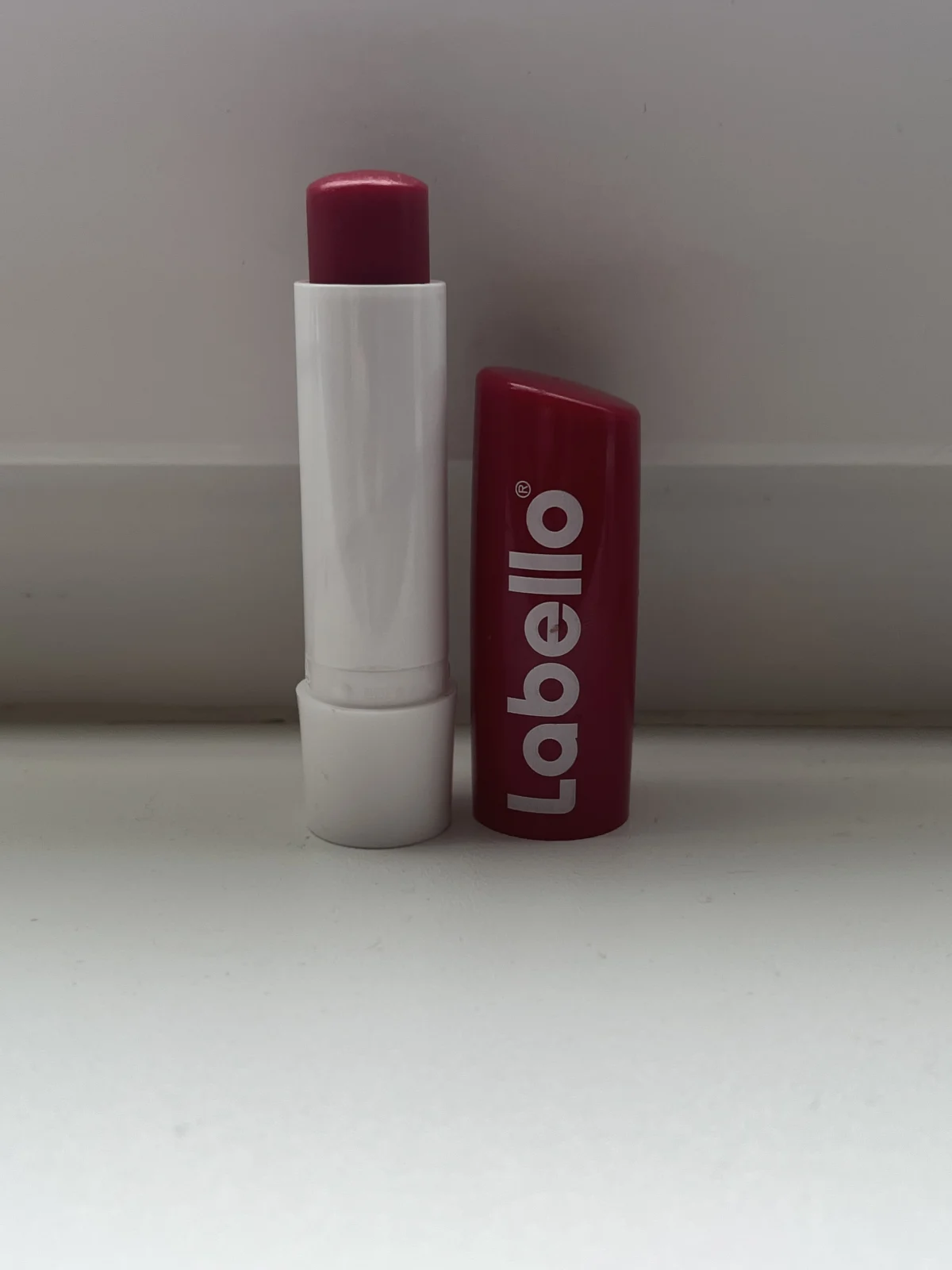 Labello Cherry Shine Lippenbalsem 5.5 ml - review image