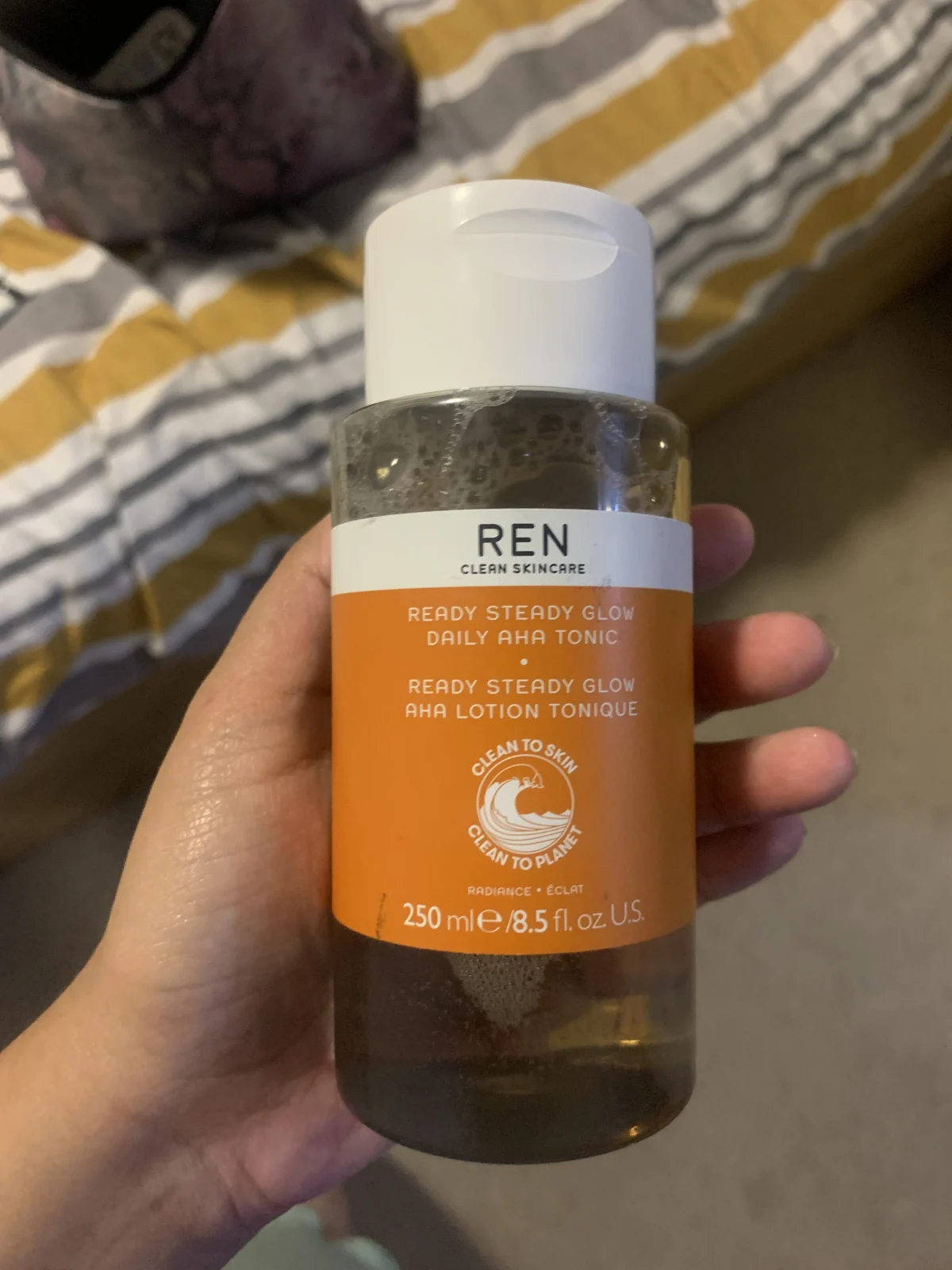 REN - Radiance Ready Steady Glow Daily AHA Tonic 250 ml - review image