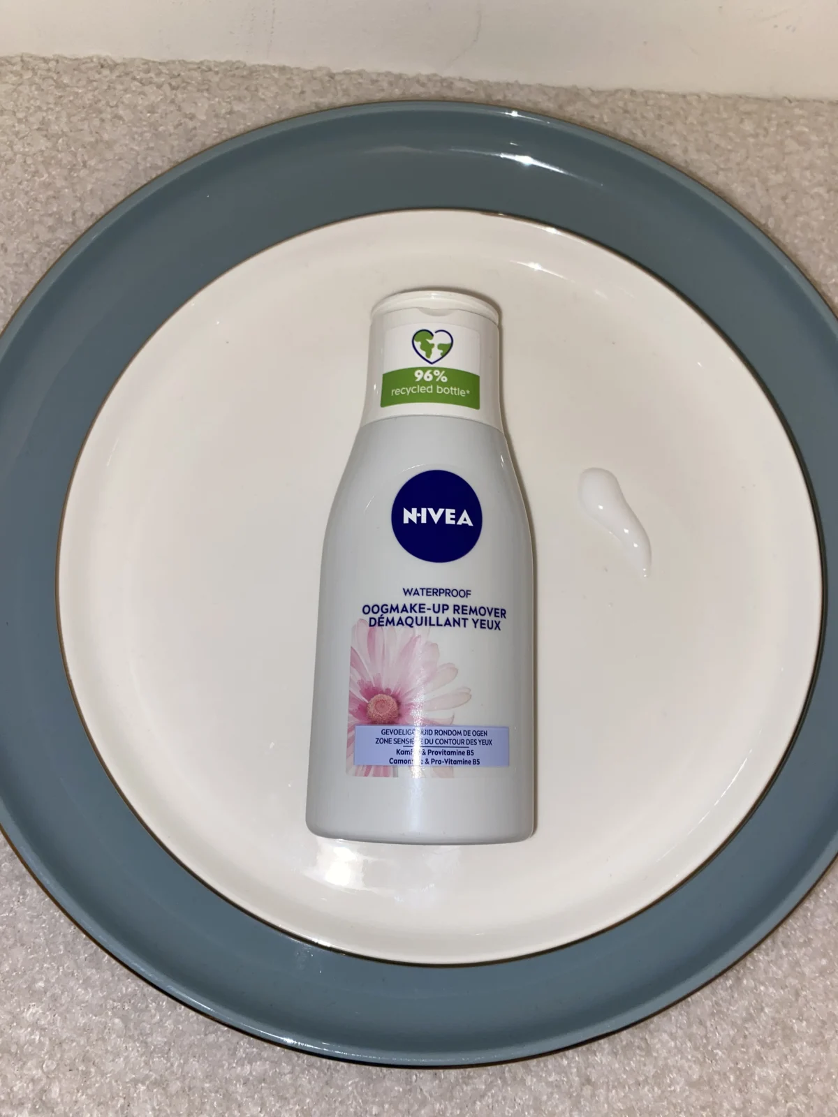 NIVEA Waterproof - review image