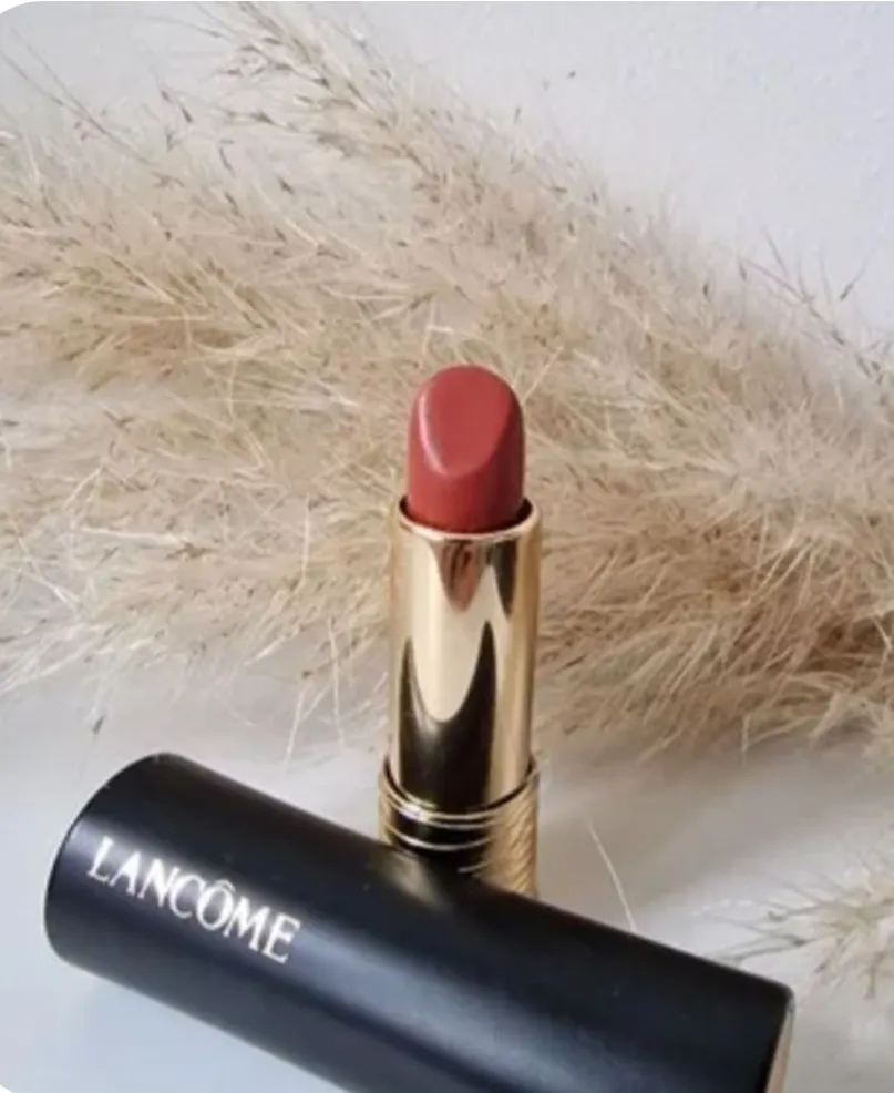 Lancome Labsolu Rouge Sheer Lancome - Labsolu Rouge Sheer Lipstick - Sheer - review image