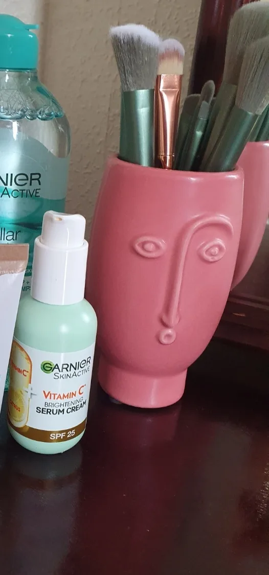 Garnier SkinActive Serum Cream met Vitamine C* en SPF25 - 50ml - review image