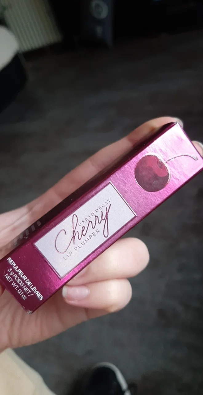 Urban Decay Lip Plumper Urban Decay Lip Plumper Lipgloss - review image