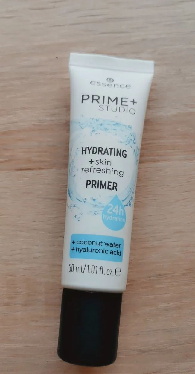 Prime+ Studio Hydrating + Skin Refreshing Primer - review image