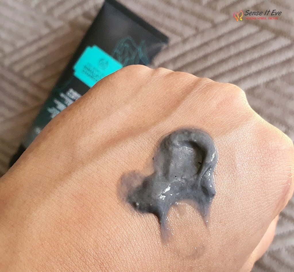 Himalayan Charcoal Purifying Clay Wash - review image