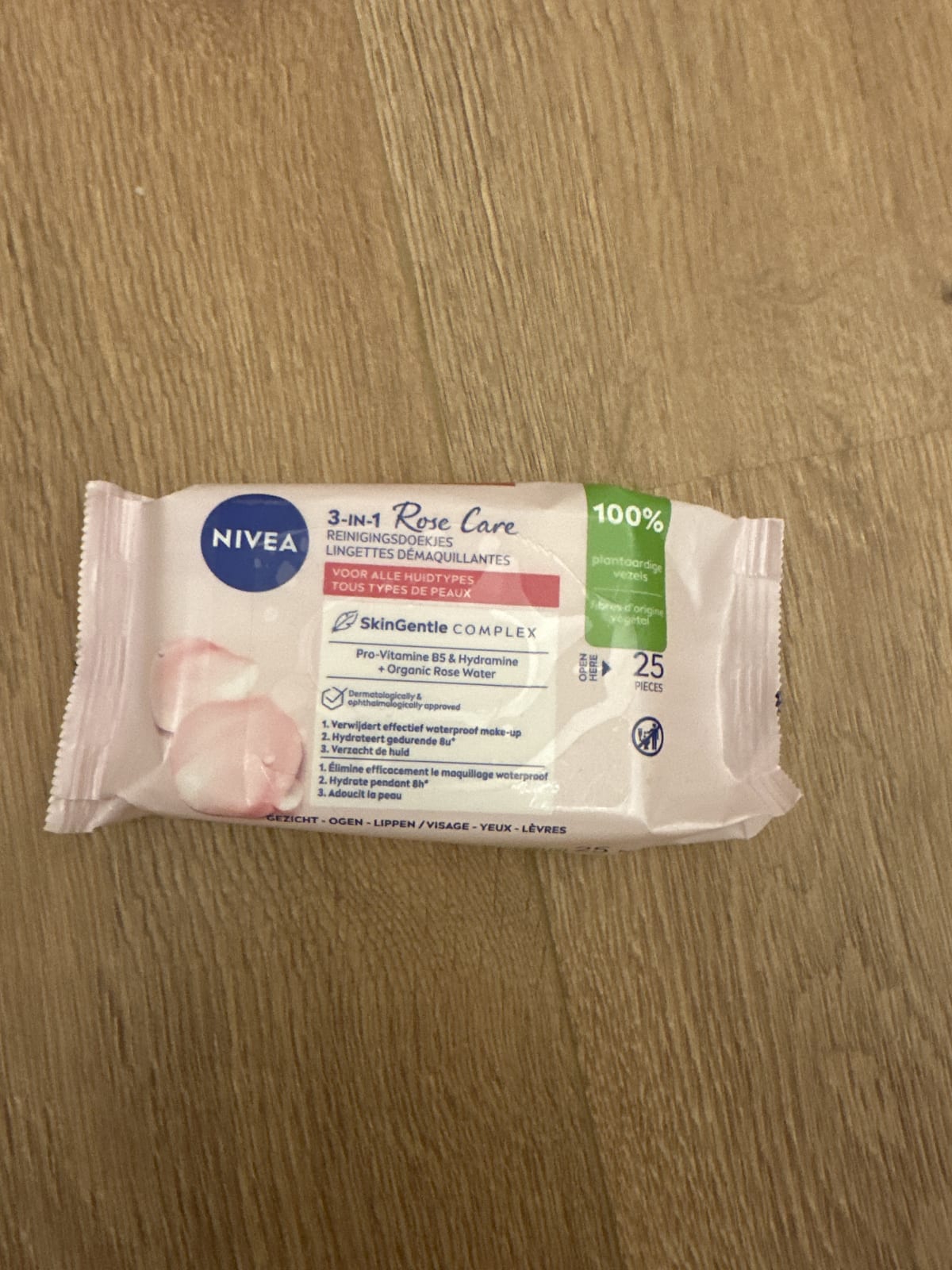 NIVEA Micellair Reinigingsdoekjes Bio Rozenwater  25st - review image