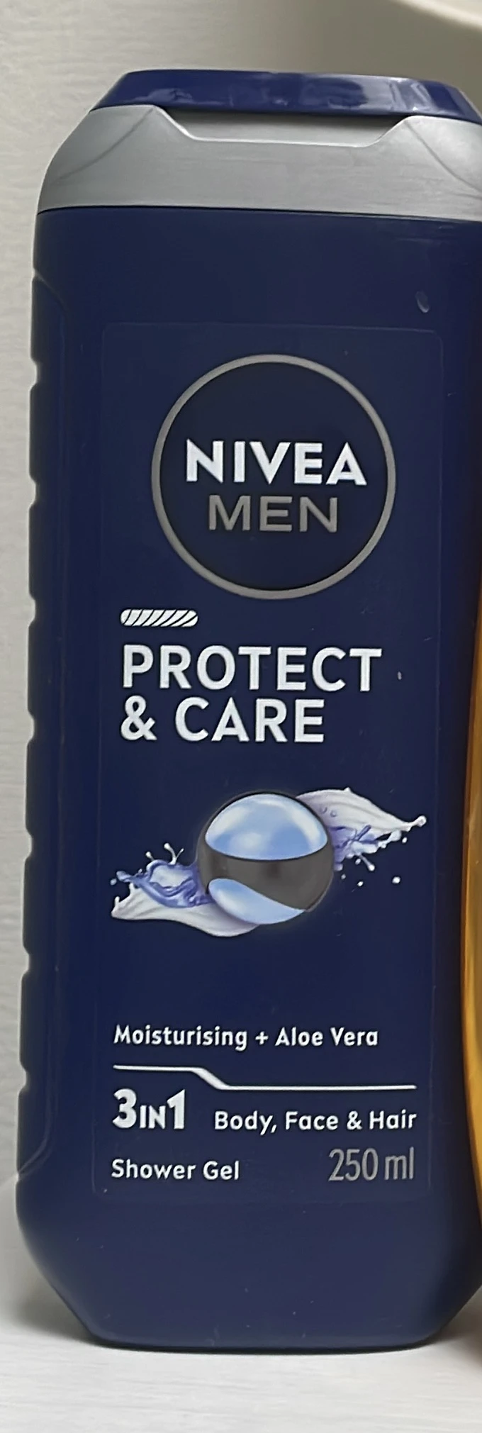 NIVEA Men Douchegel Protect & Care - 250 ml - review image